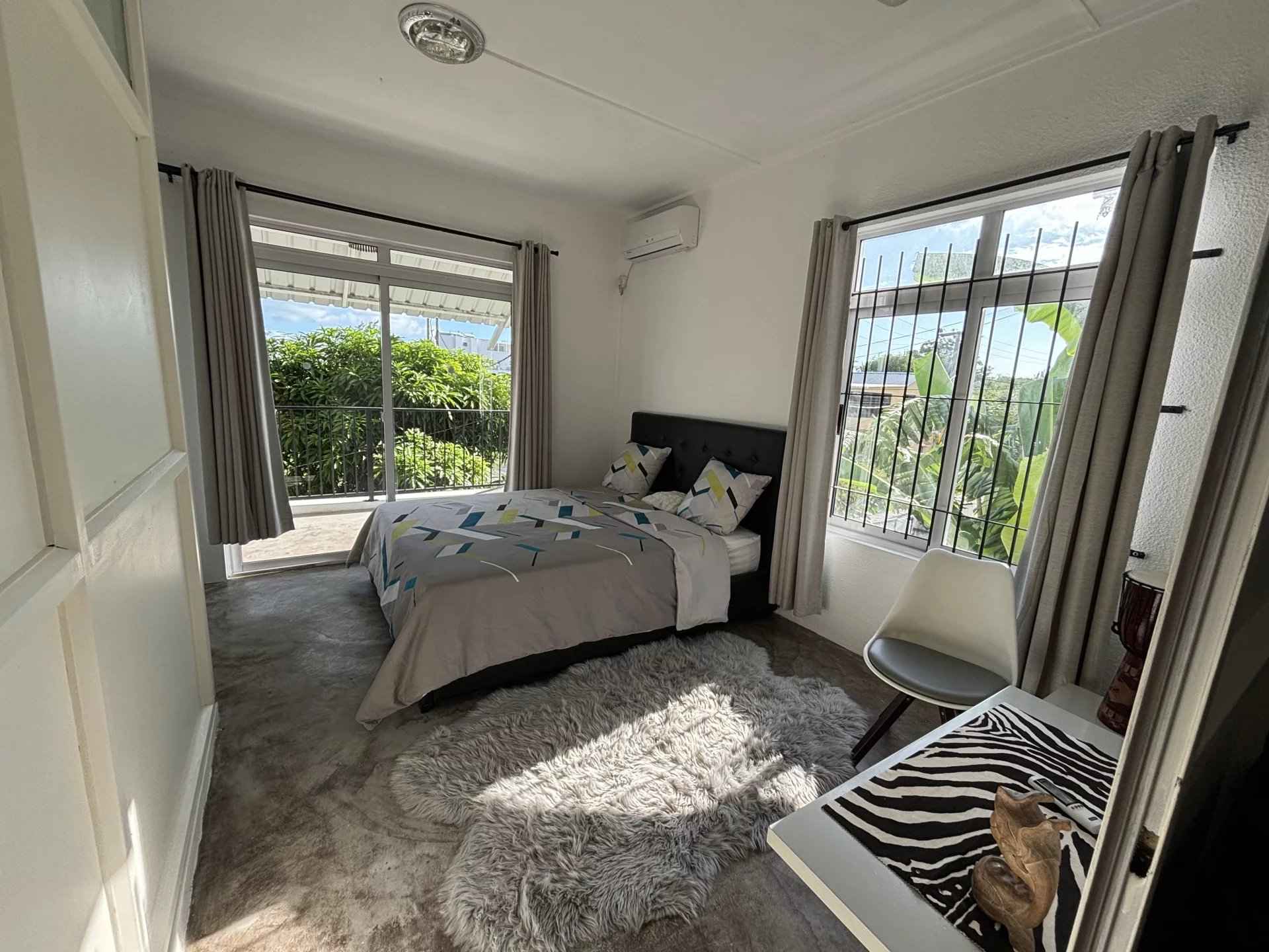 055c8652f42dd9af803eb9739ea851ee 200c706c40 1920 original - Attribut alt par défaut.