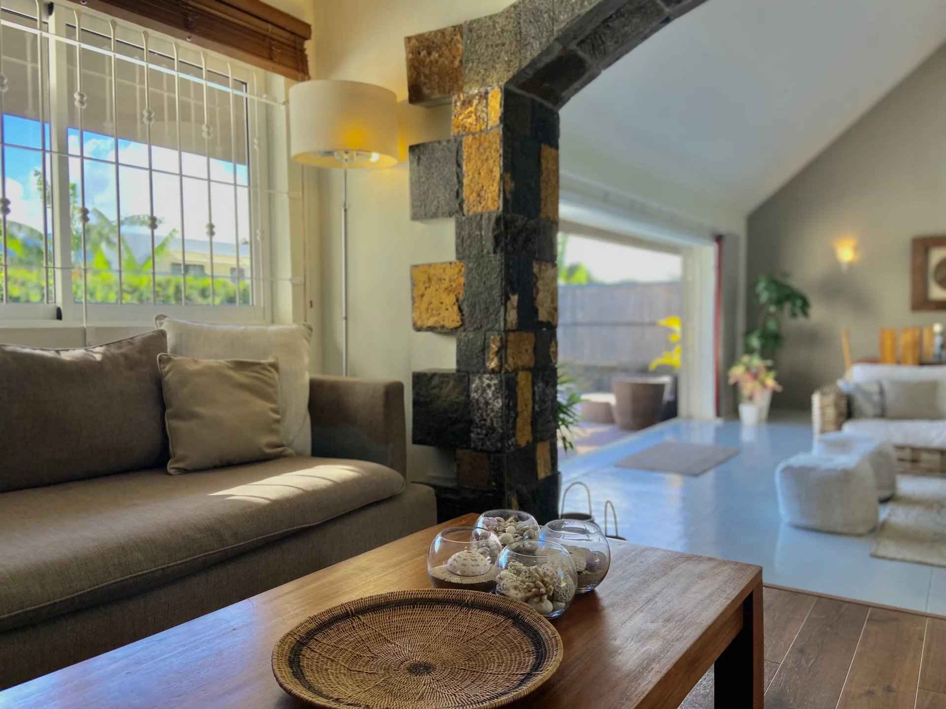 42567cd77fd4ec44e0c43540a7d53933 8f9fb5802e 1920 original - Translation missing: en.helpers.application.image_tag.default_alt