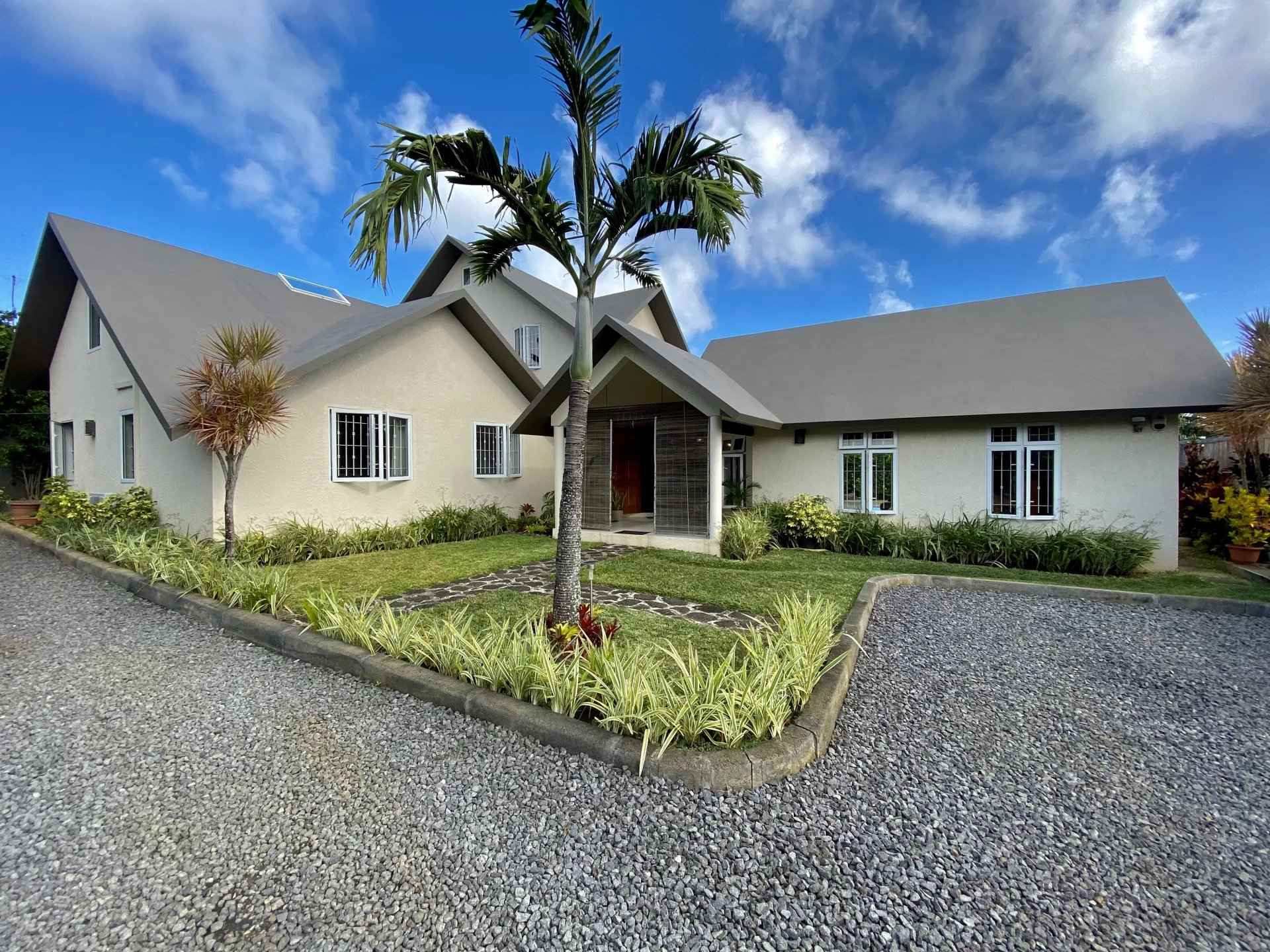 21231b08e8f6525114a8a450b8a5894a e26ab160a1 1920 original - Translation missing: en.helpers.application.image_tag.default_alt