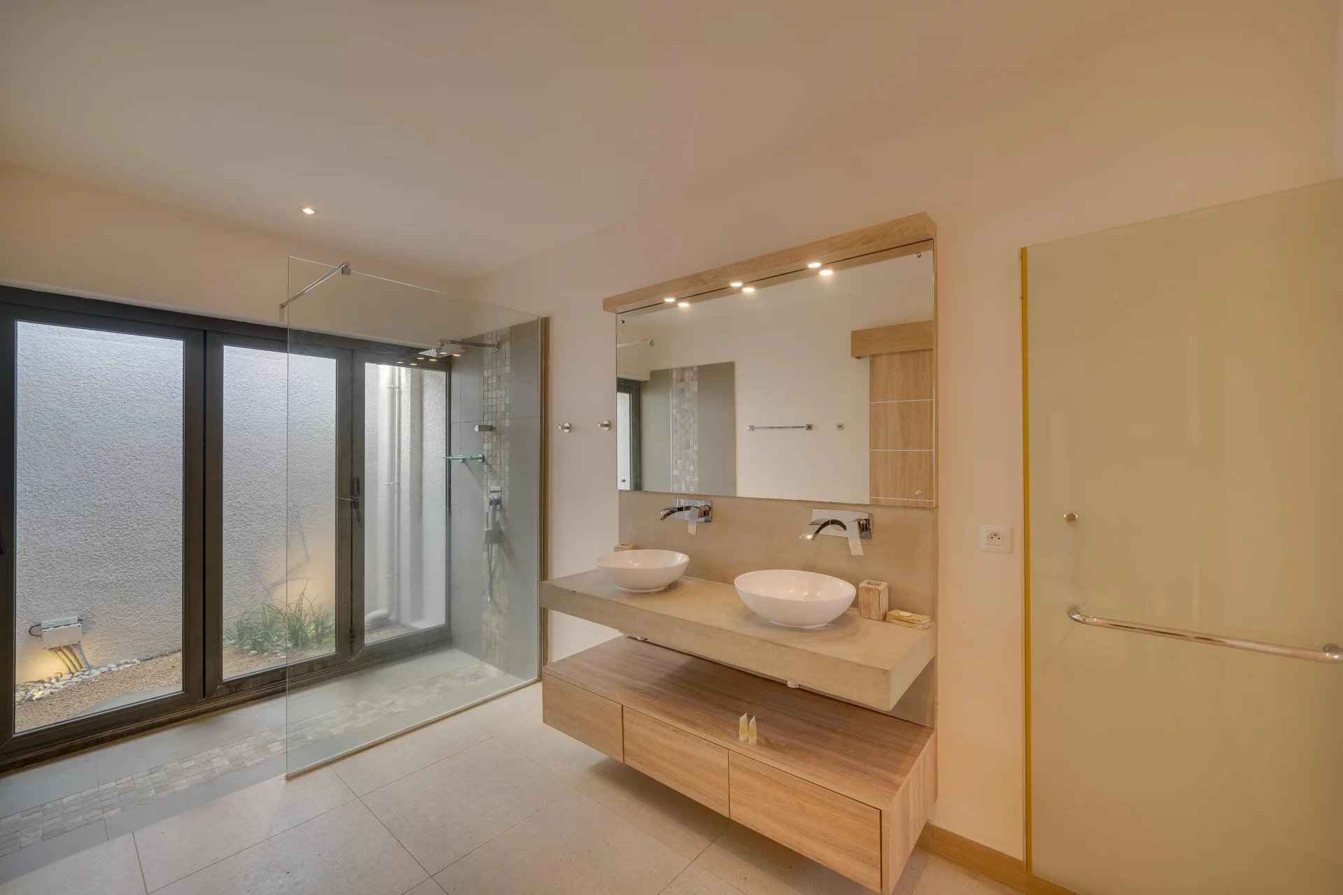 2c05bbcc52231c3679e0b390deeedc88 2f12952254 1920 original - Translation missing: en.helpers.application.image_tag.default_alt