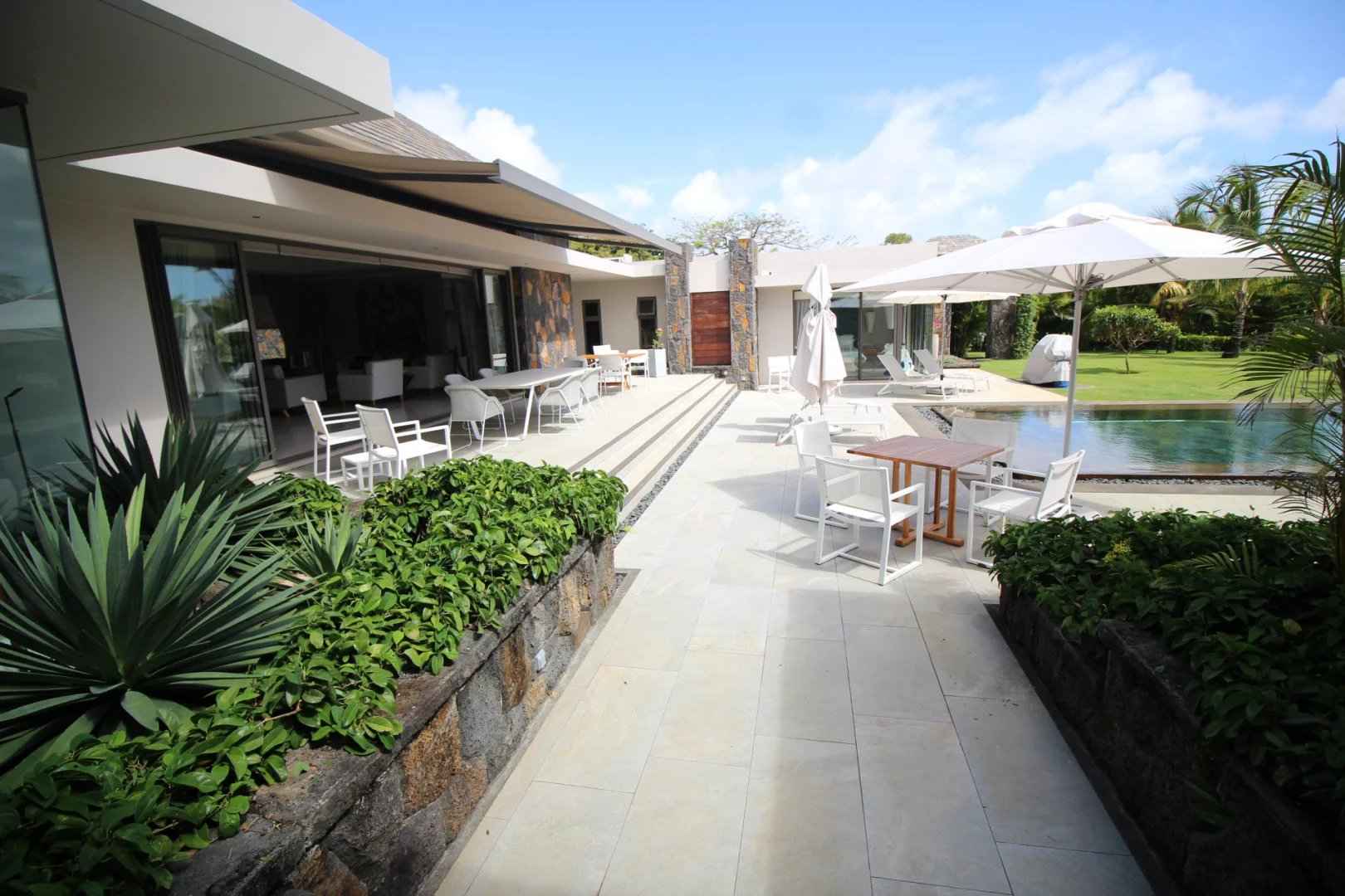 983ad88e6bc4f2ea313084fc805159d5 4431c87170 1620 original - Translation missing: en.helpers.application.image_tag.default_alt