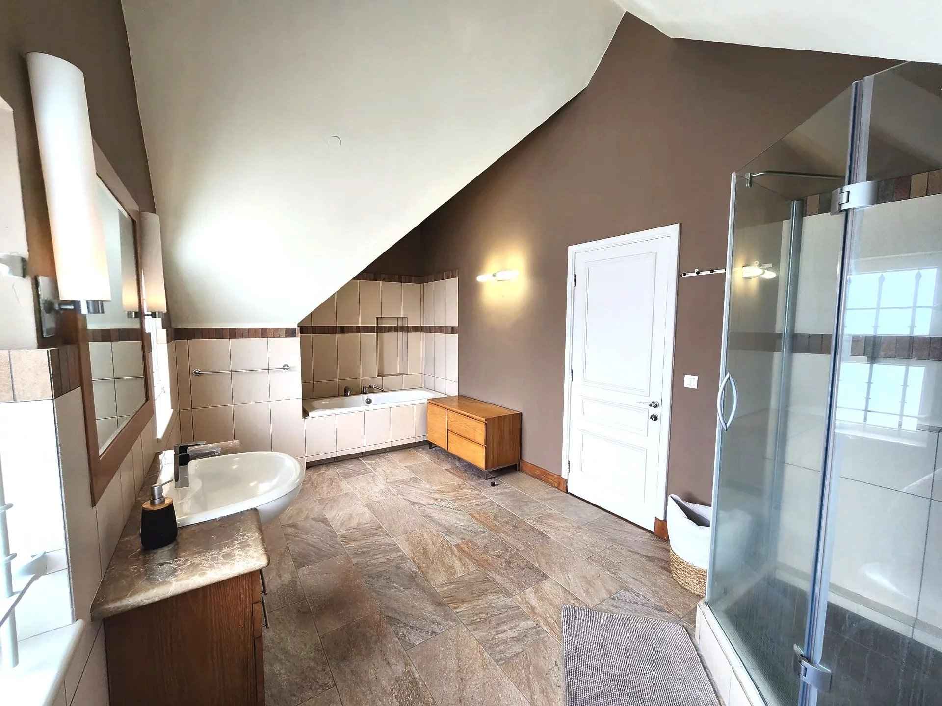 C113b7ce3ce1fea3a0d7cfa95303ca01 0922b6c1fc 1920 original - Translation missing: en.helpers.application.image_tag.default_alt