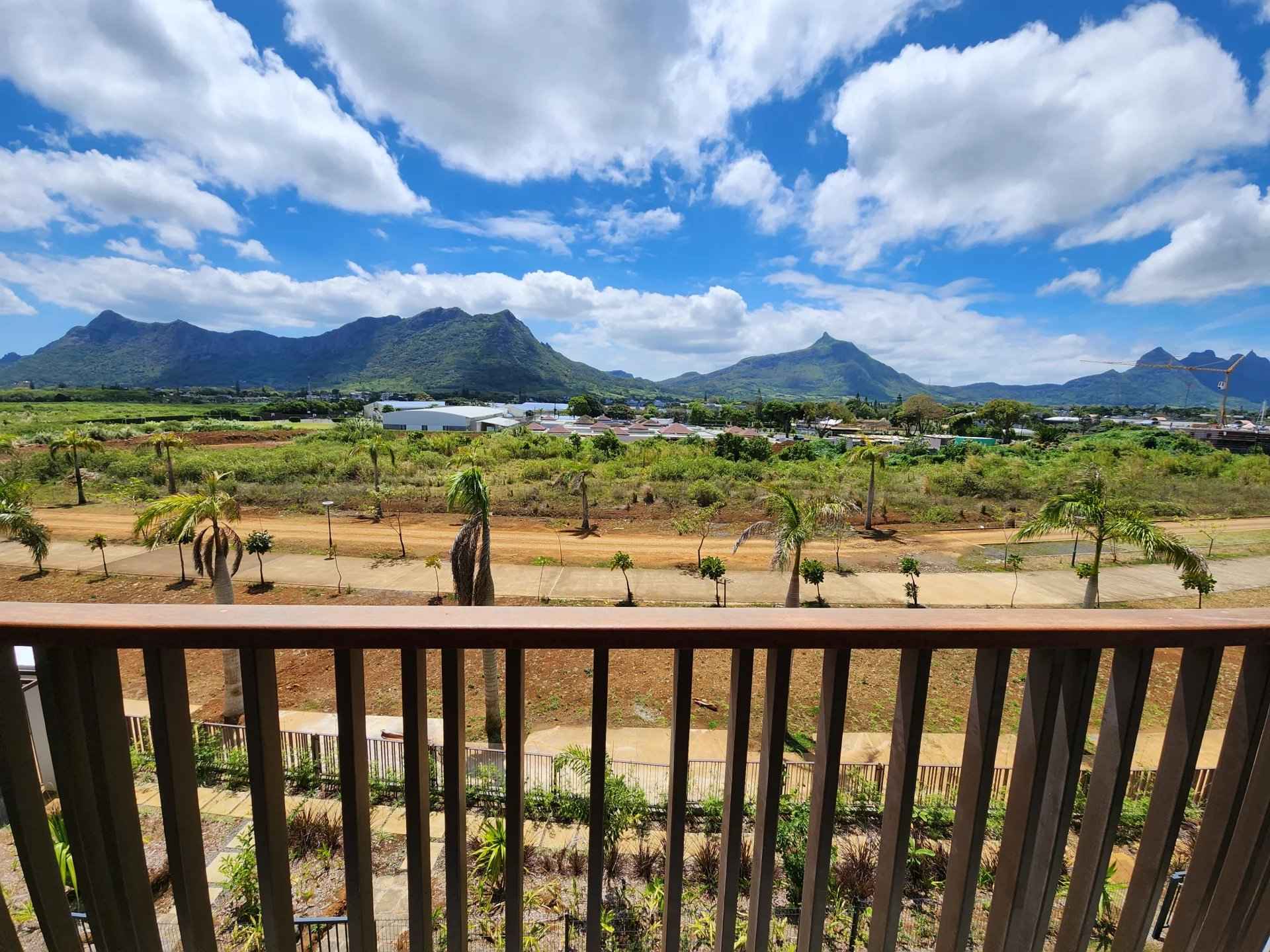 77b3c8aef1064fb9afade30e24ad0dad fb1c0d89bd 1920 original - Translation missing: en.helpers.application.image_tag.default_alt