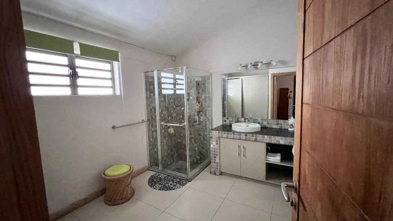 4b2902f9c7fed439f619b80fdc3dd8fb 0cb84420f4 1280 original - Translation missing: en.helpers.application.image_tag.default_alt