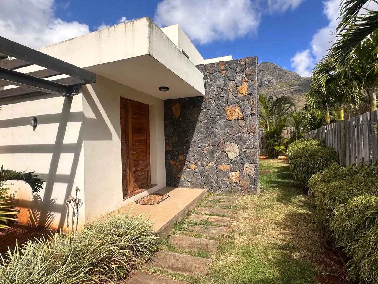 Ce6cb88c6f4e3e8c65403ac897d89cb4 ad09e0a9cf 1280 original - Attribut alt par défaut.