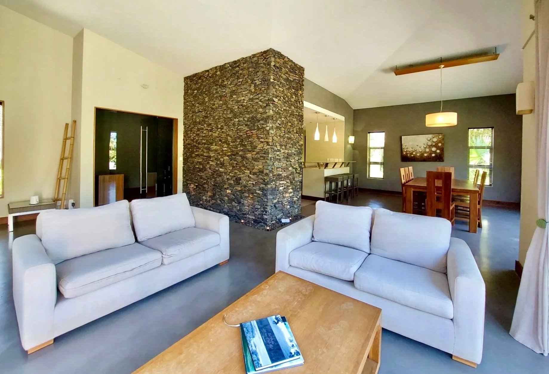 9f6e8e0973c90fef39e69623c6d724bd 6453d21eb0 1839 original - Attribut alt par défaut.