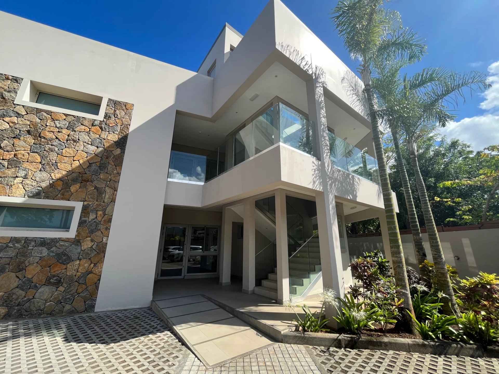 0e13438c7314102e177224fe52b2c05f feb6d593e5 1920 original - Attribut alt par défaut.