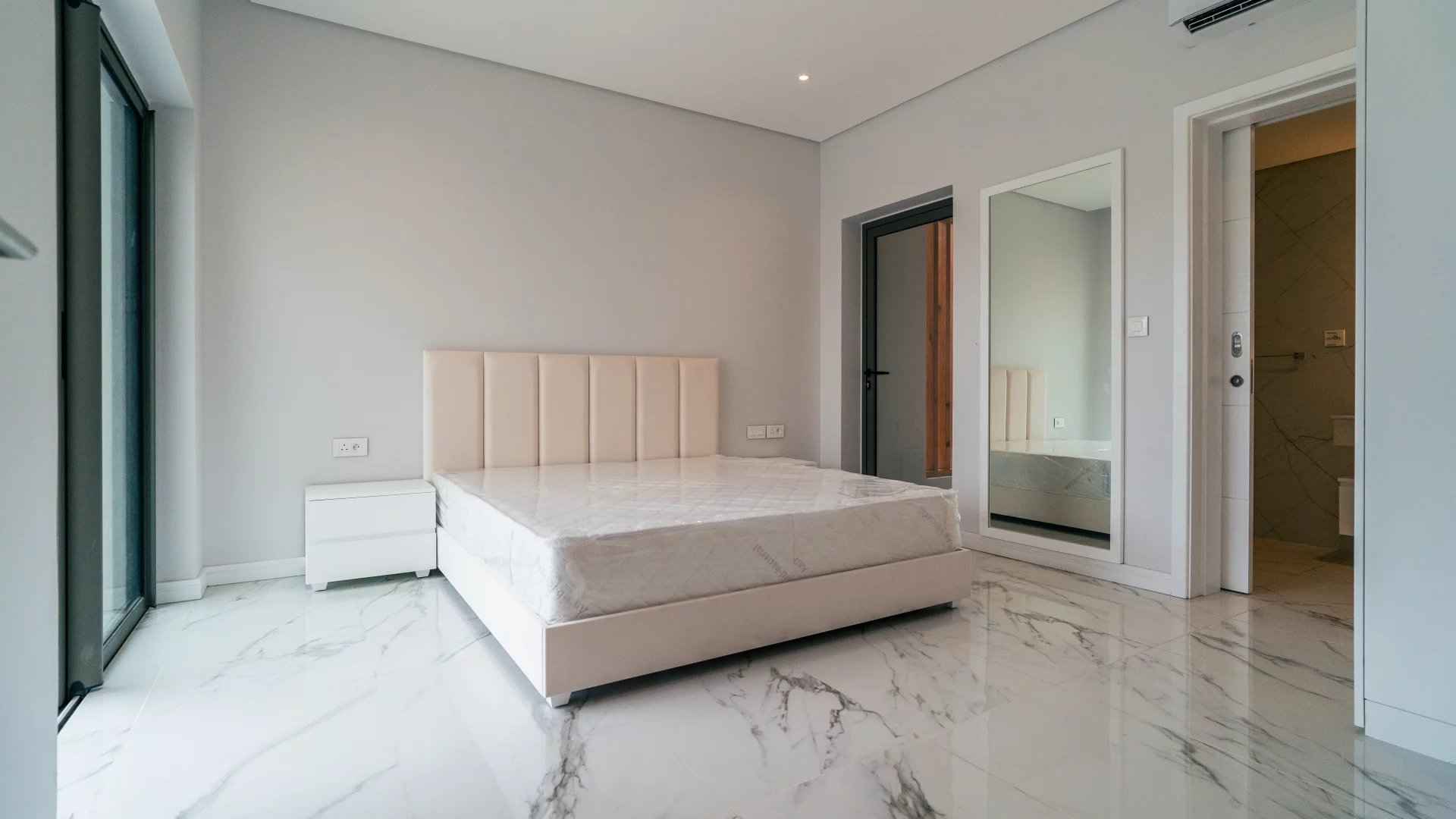 B4c92b4943d4a7a7215825f75f21a35e 3b135de45a 1920 original - Attribut alt par défaut.