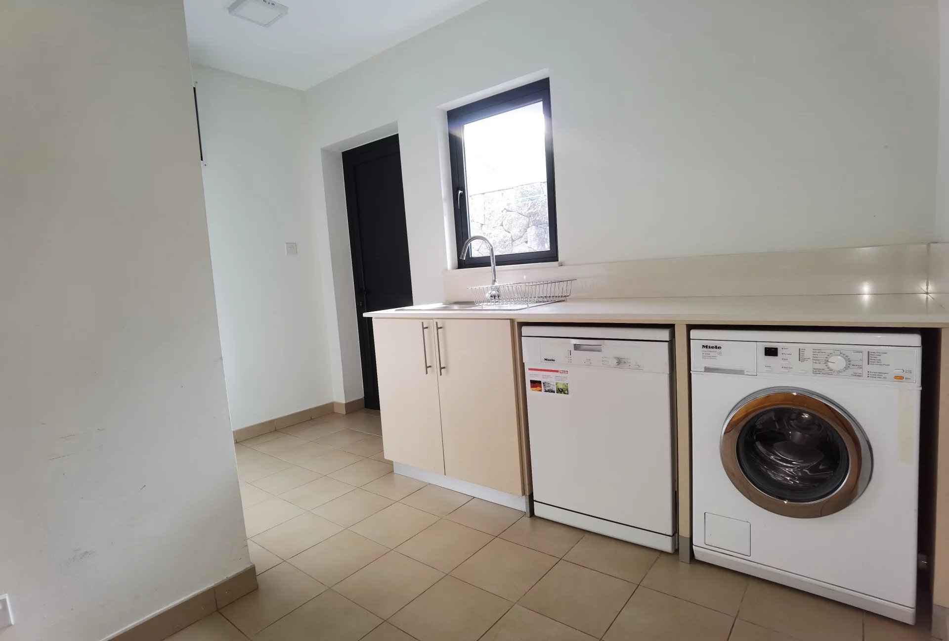 2ba2bd1c948fcd1d89d1ce08702f738c a9fcf56178 1920 original - Attribut alt par défaut.