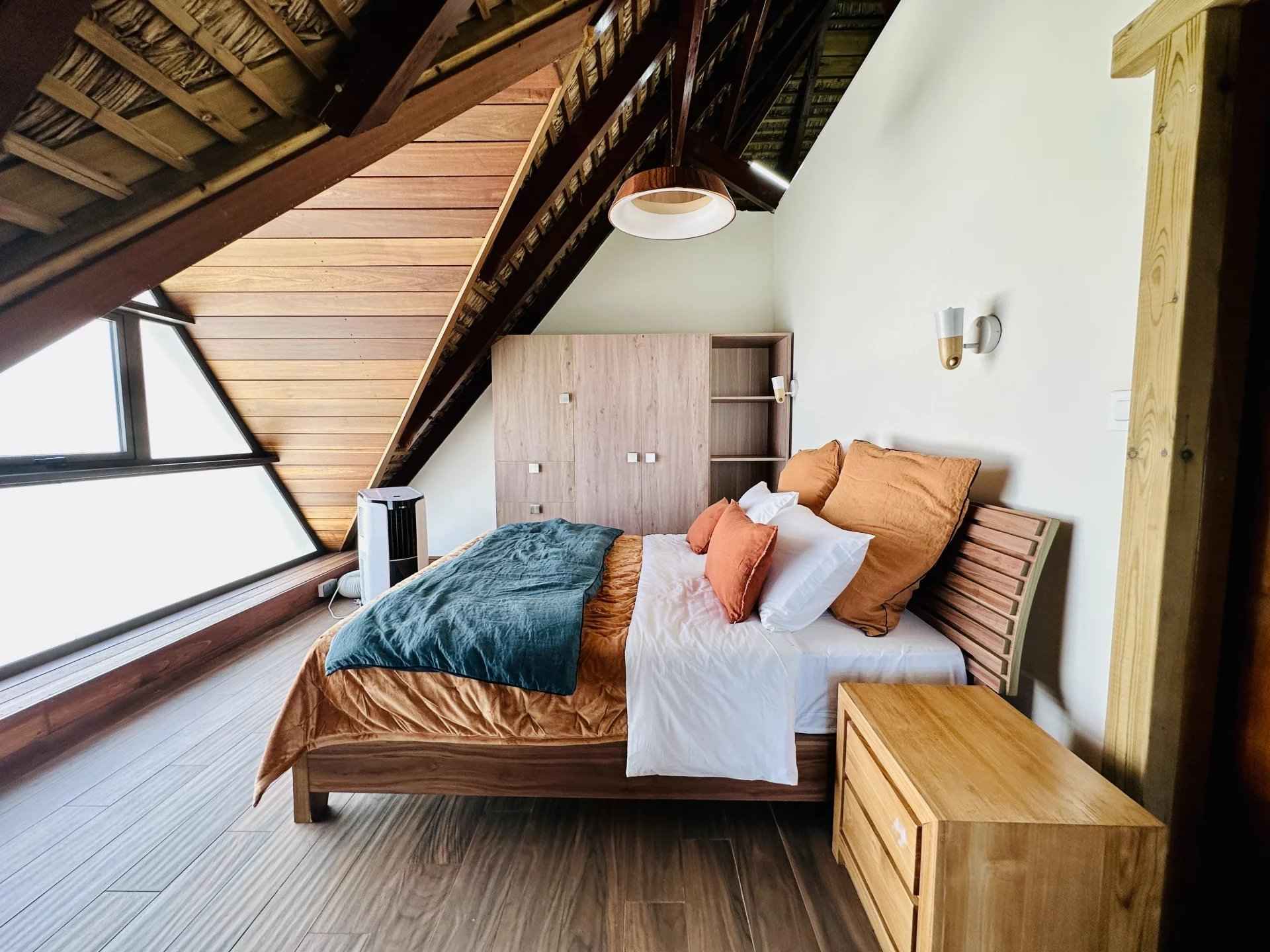 0b56d590efd7aebc52537c7ff21f4172 8781a281d4 1920 original - Translation missing: en.helpers.application.image_tag.default_alt