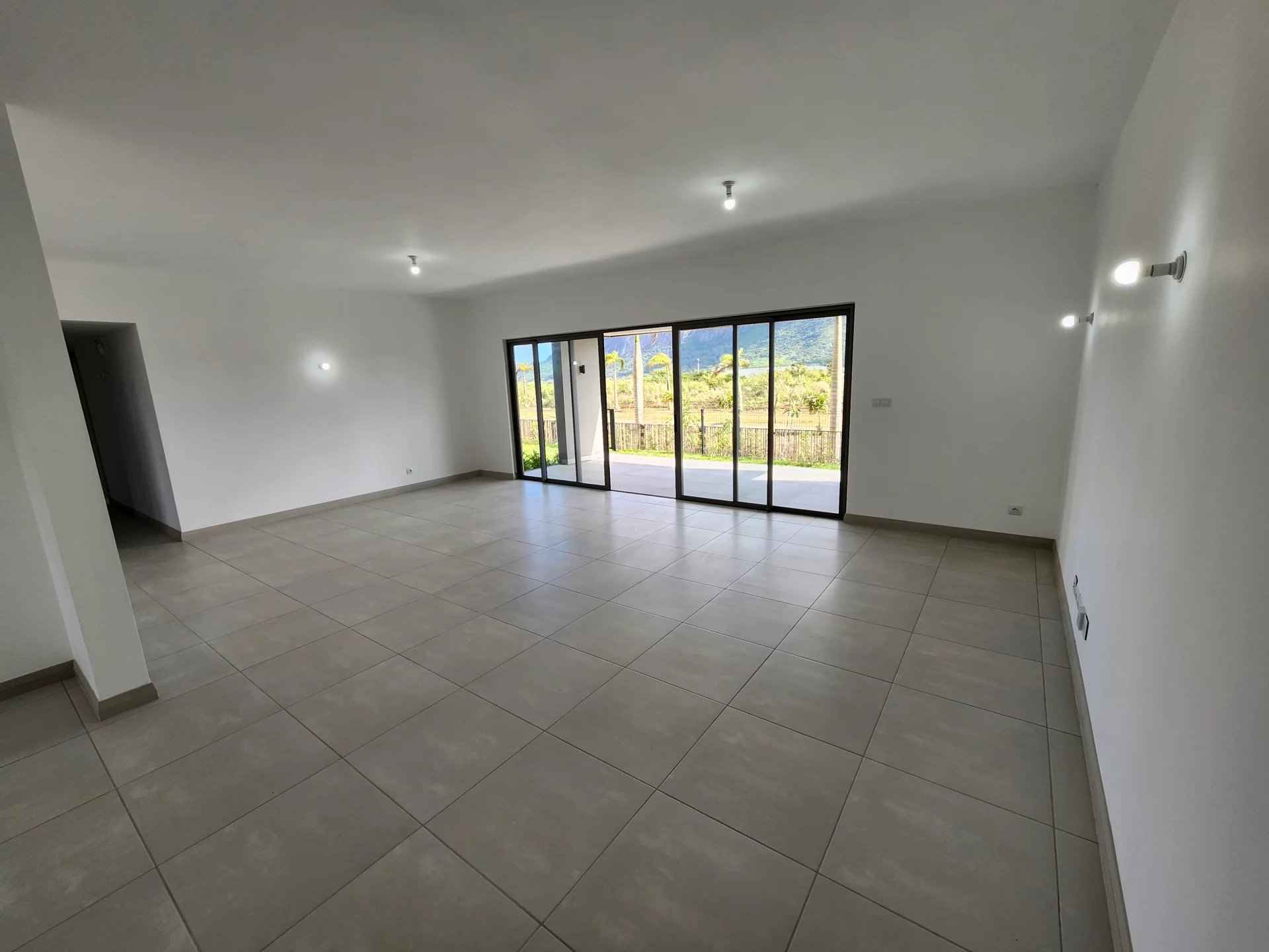 106766241aac204f4f26bde075f81b3e 2cb37f3f72 1920 original - Translation missing: en.helpers.application.image_tag.default_alt