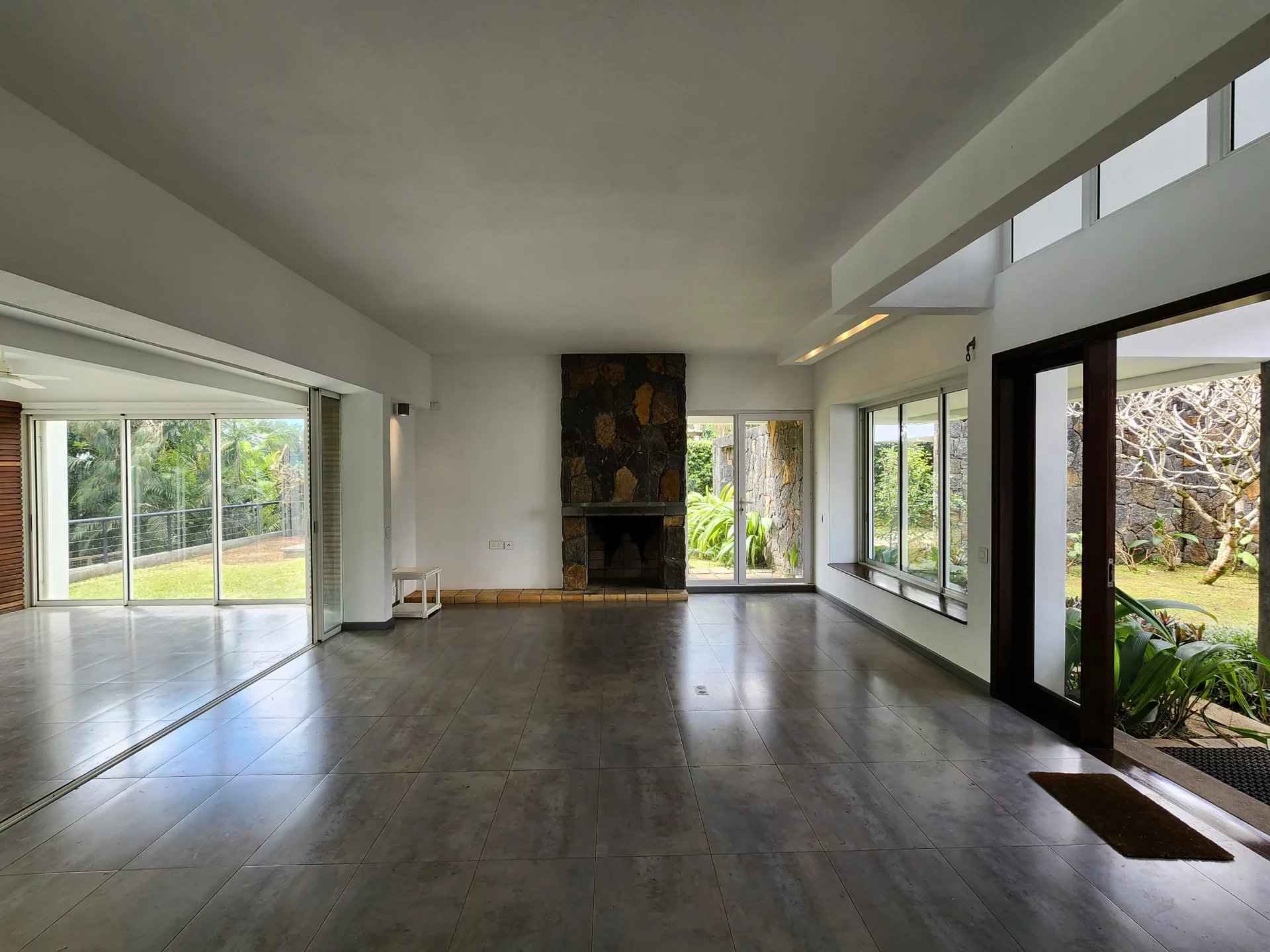 Fe68c5dffa26deee672128df42cb2cd0 55e06066e0 1920 original - Attribut alt par défaut.