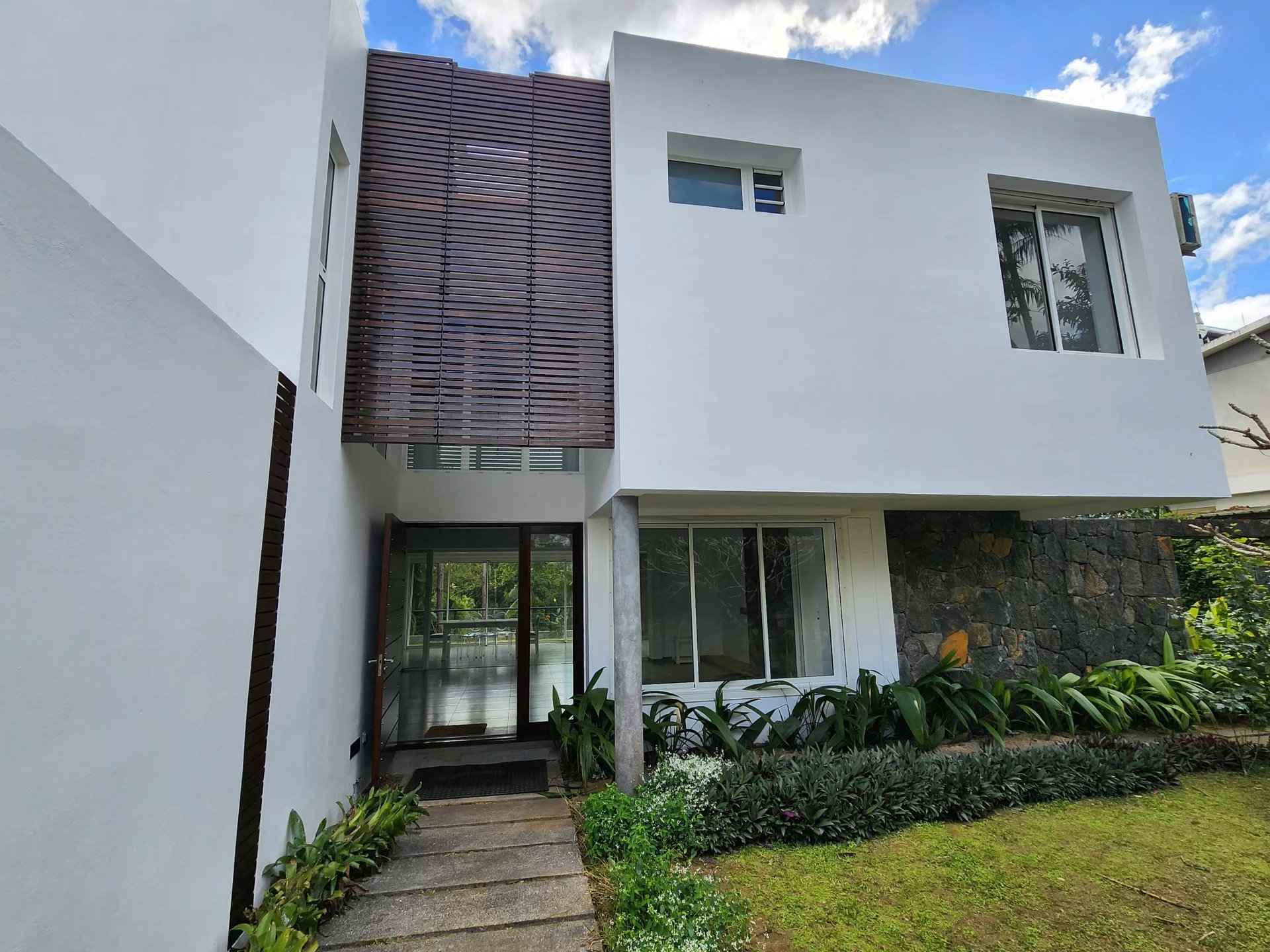 3618fbe4e6145c0bccf049dd8690aaea 866b9d6ee6 1920 original - Attribut alt par défaut.