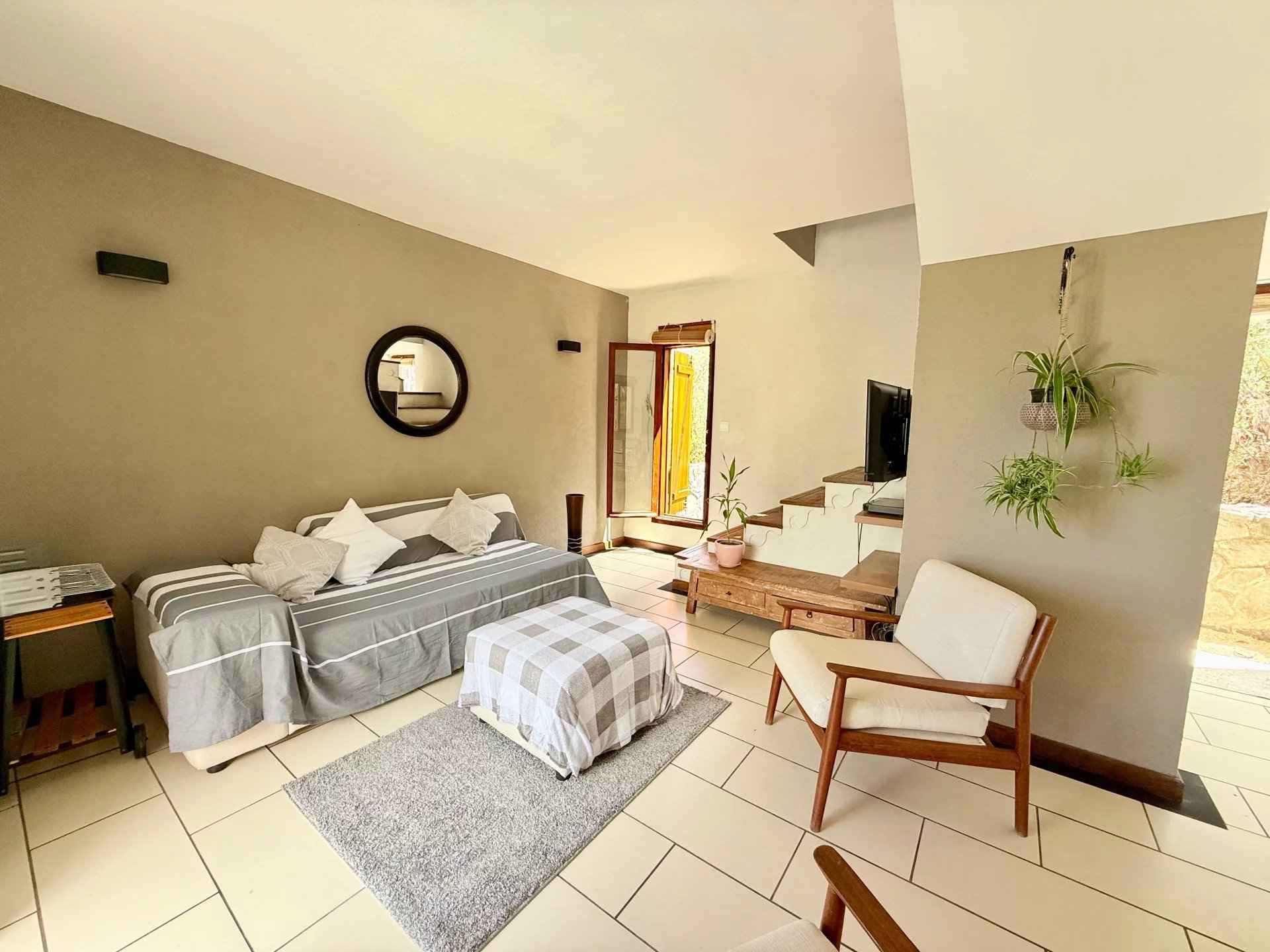 5f7e9be016432243e7450e53836eb48d 70baff996d 1920 original - Attribut alt par défaut.