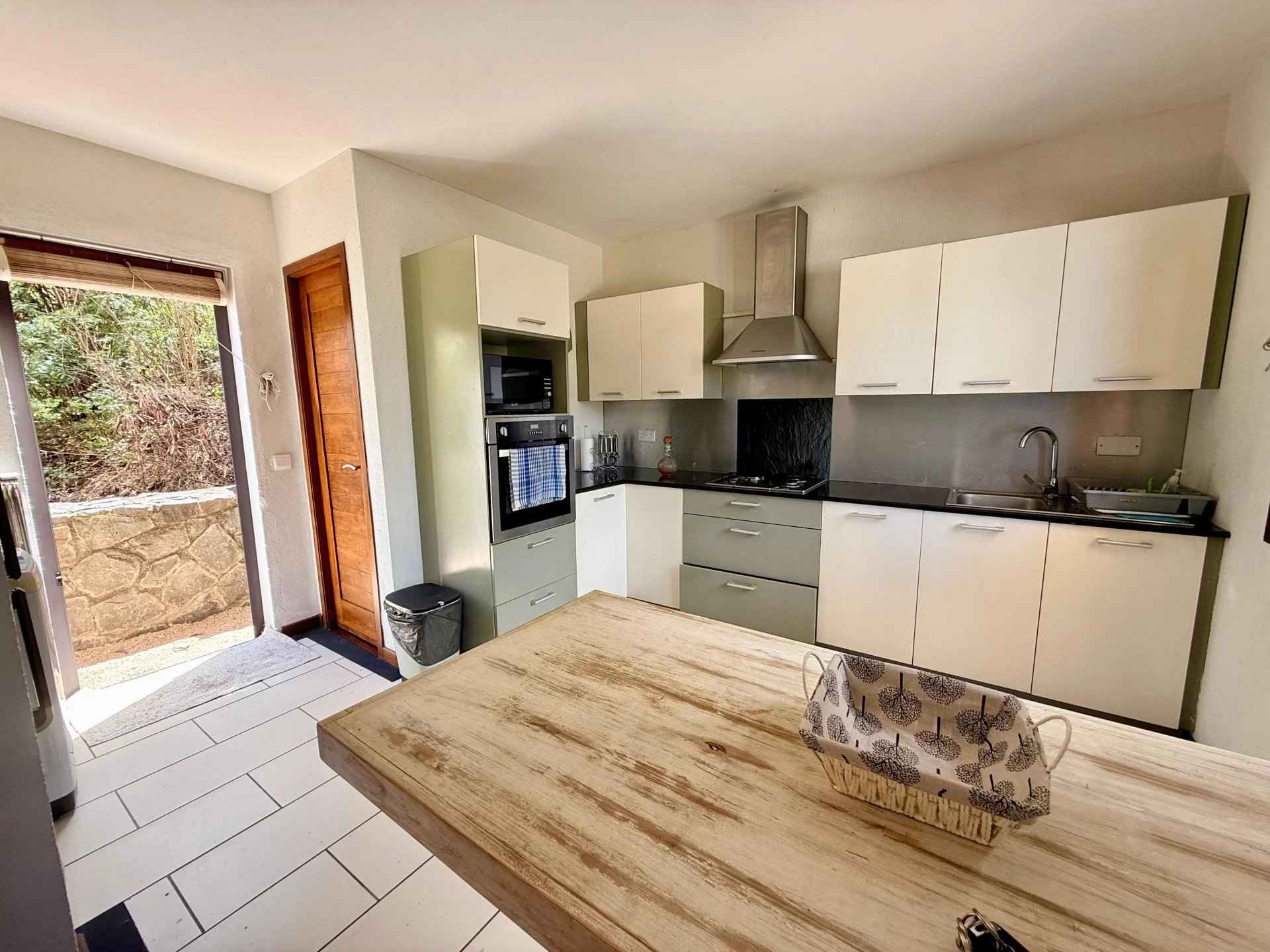 Ff4cd110cb6eb95f1812f190948a9ee4 04af066cb9 1920 original - Attribut alt par défaut.