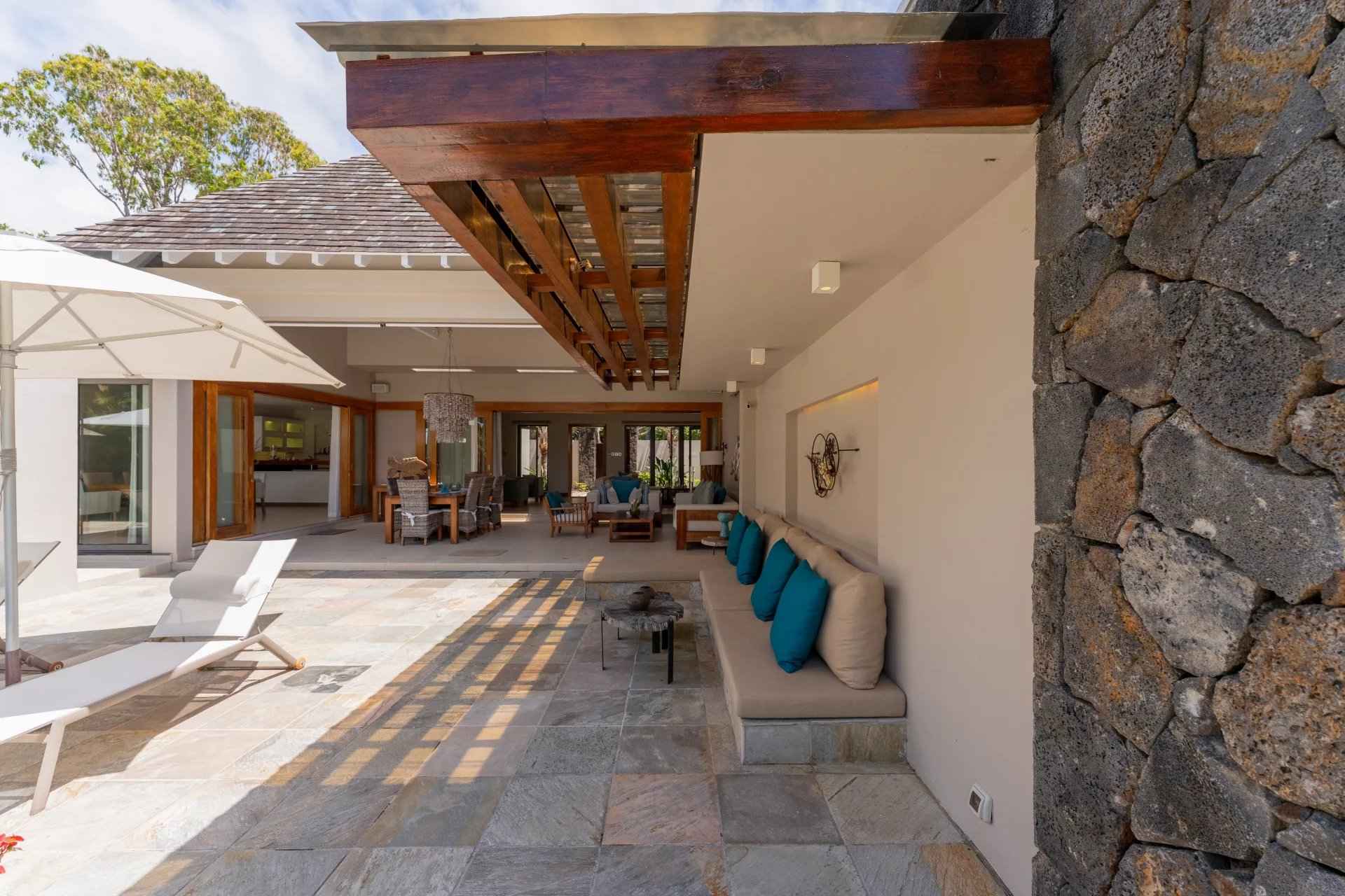 4edc2d1f5a18f3f714c6f3433d75d566 10adf107f3 1920 original - Translation missing: en.helpers.application.image_tag.default_alt