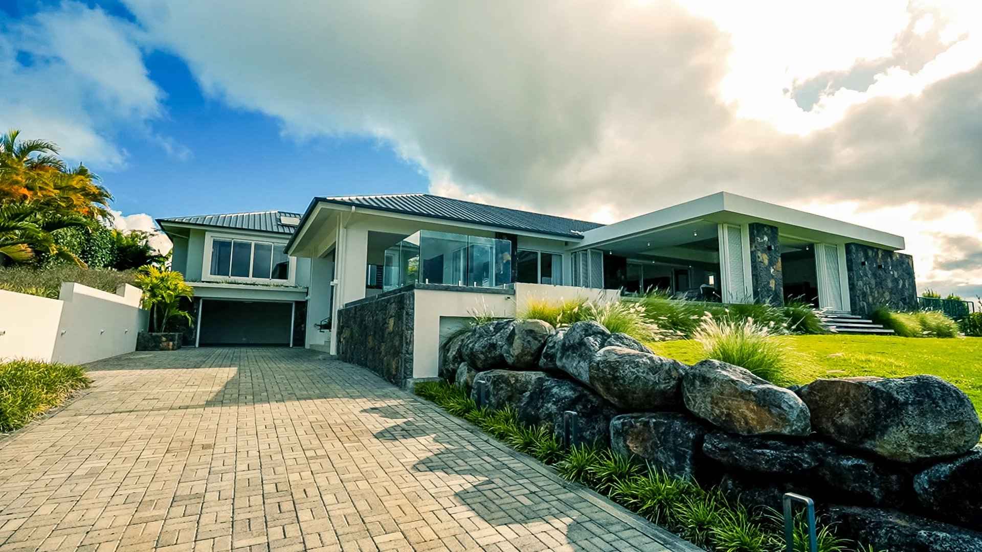 322cd90342e5704a7fe70b2cb5375b4a 4e14c3910b 1920 original - Translation missing: en.helpers.application.image_tag.default_alt