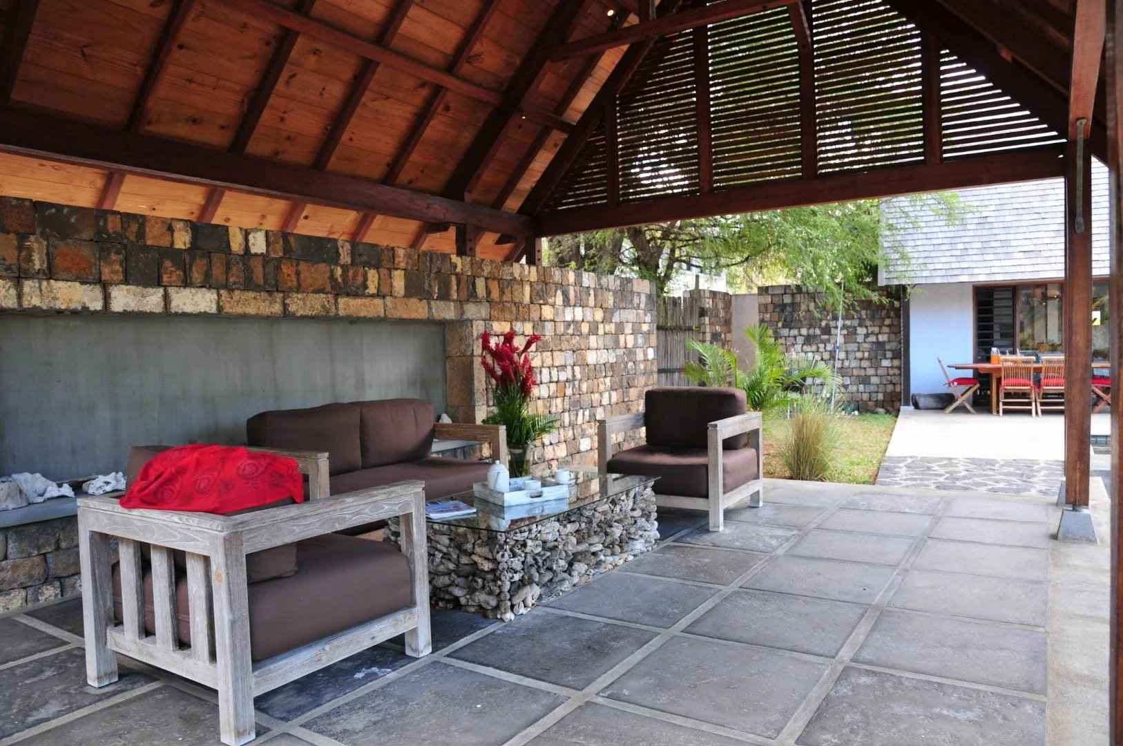 76231e45456381a27a813bd5390f6431 fb361b271c 1626 original - Attribut alt par défaut.