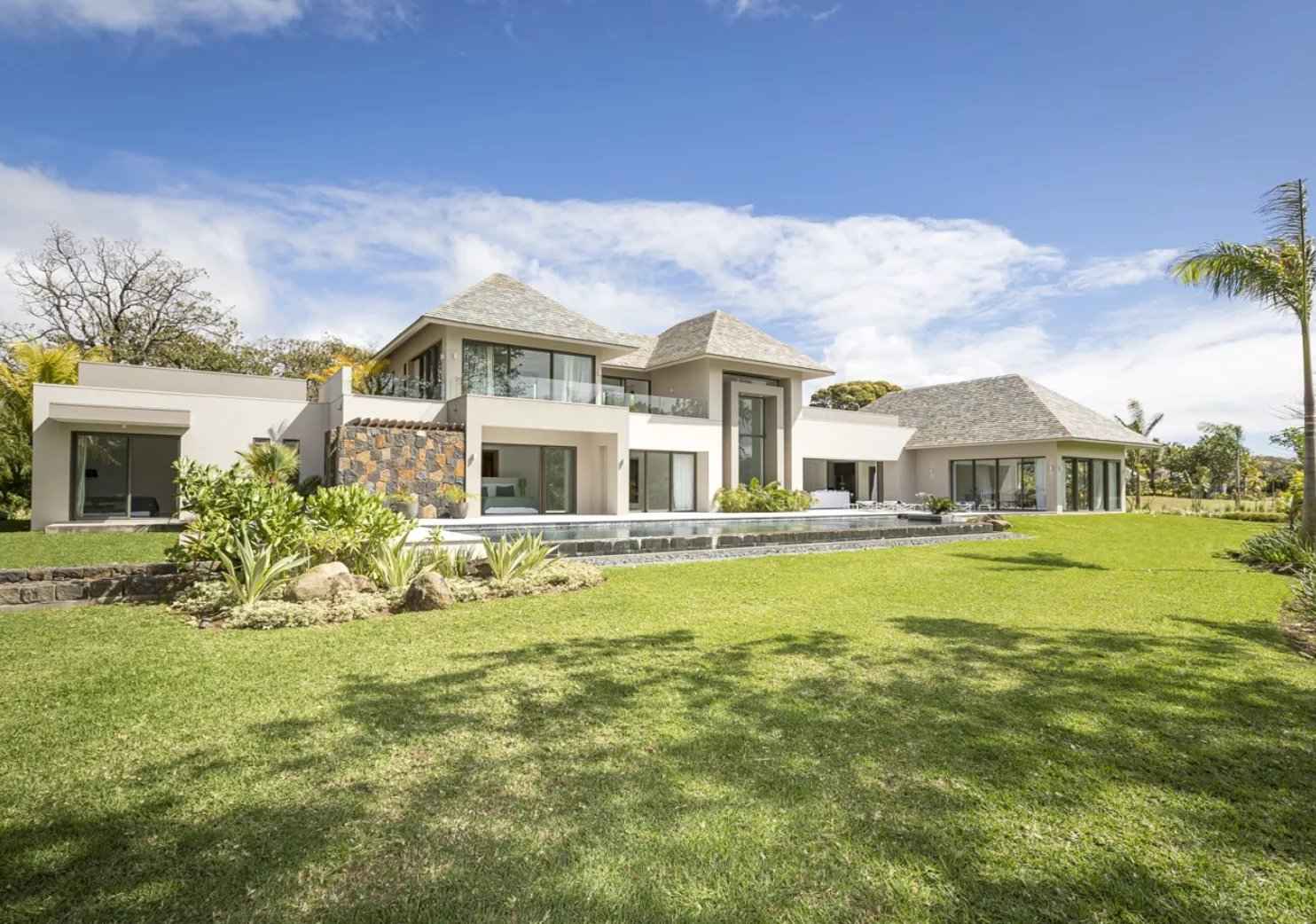 3e8ea7b2acd6b2b14e1c1998809a65c4 21d2f03e07 1484 original - Attribut alt par défaut.