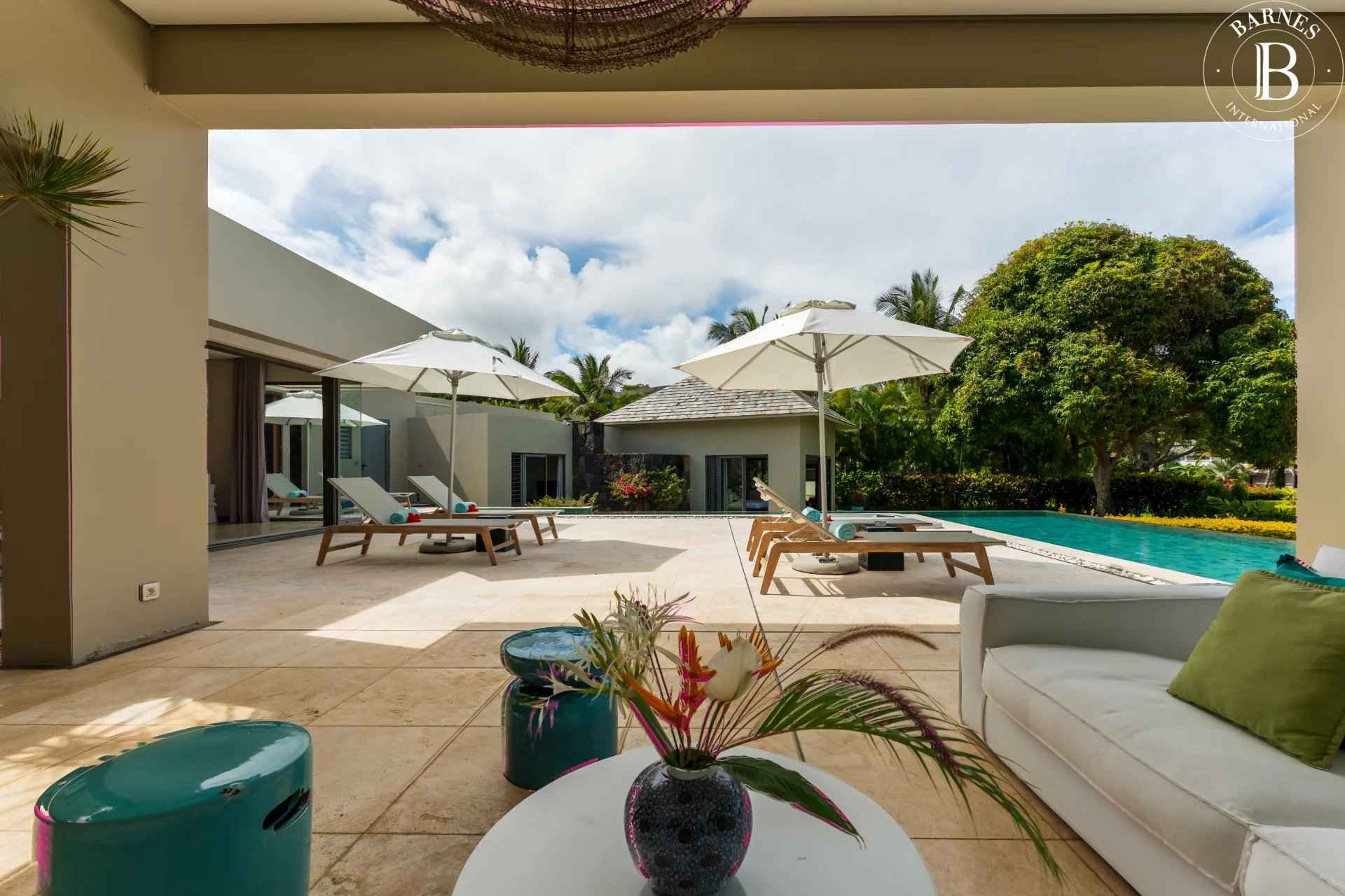 66bf2fa1e0fad0dbf3e0fbf8b839ba48 6ff243ed74 1920 original - Attribut alt par défaut.