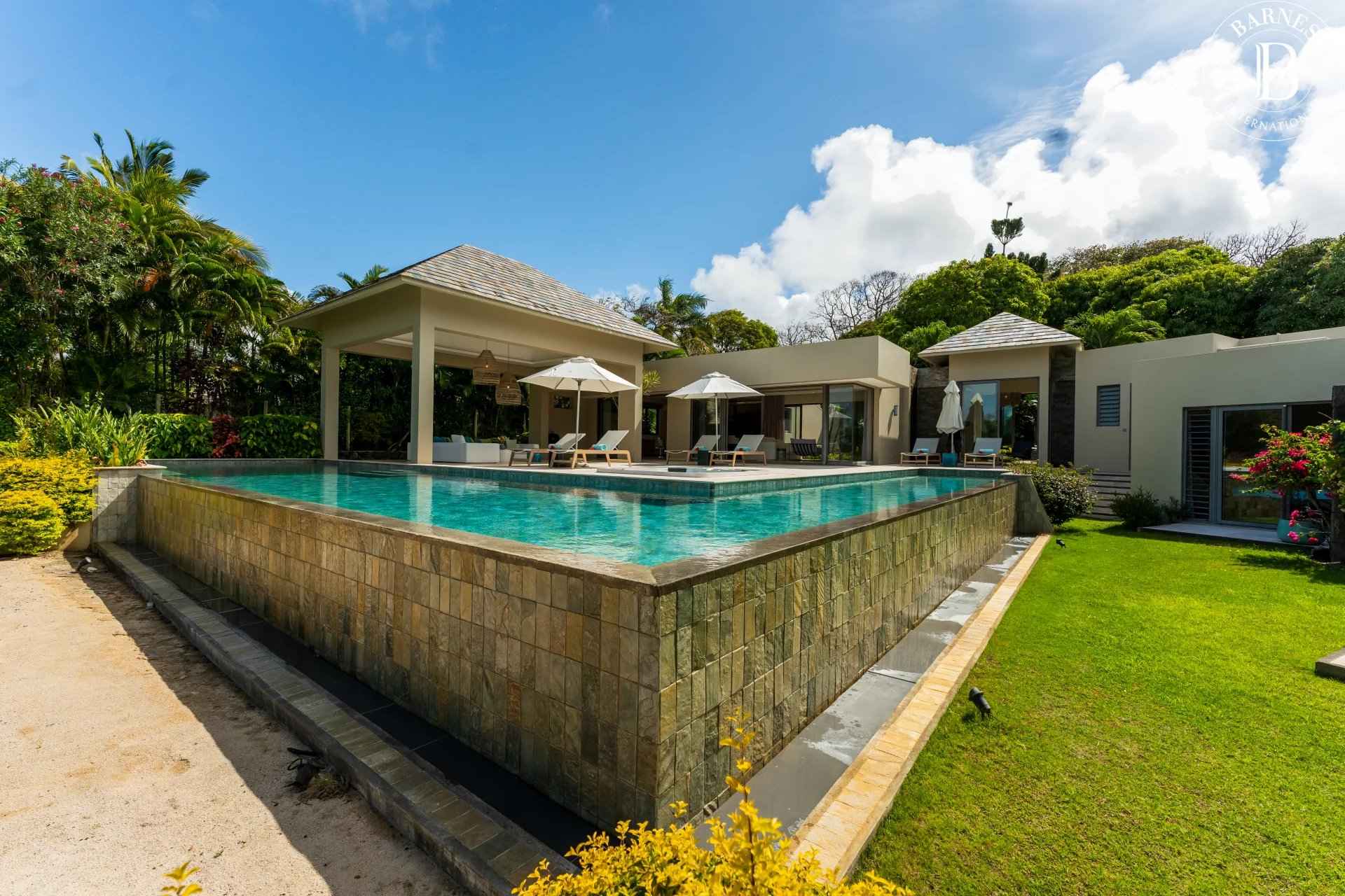 58c0eb416e4a5413a6f6d329fca52956 ea10a2449b 1920 original - Translation missing: en.helpers.application.image_tag.default_alt