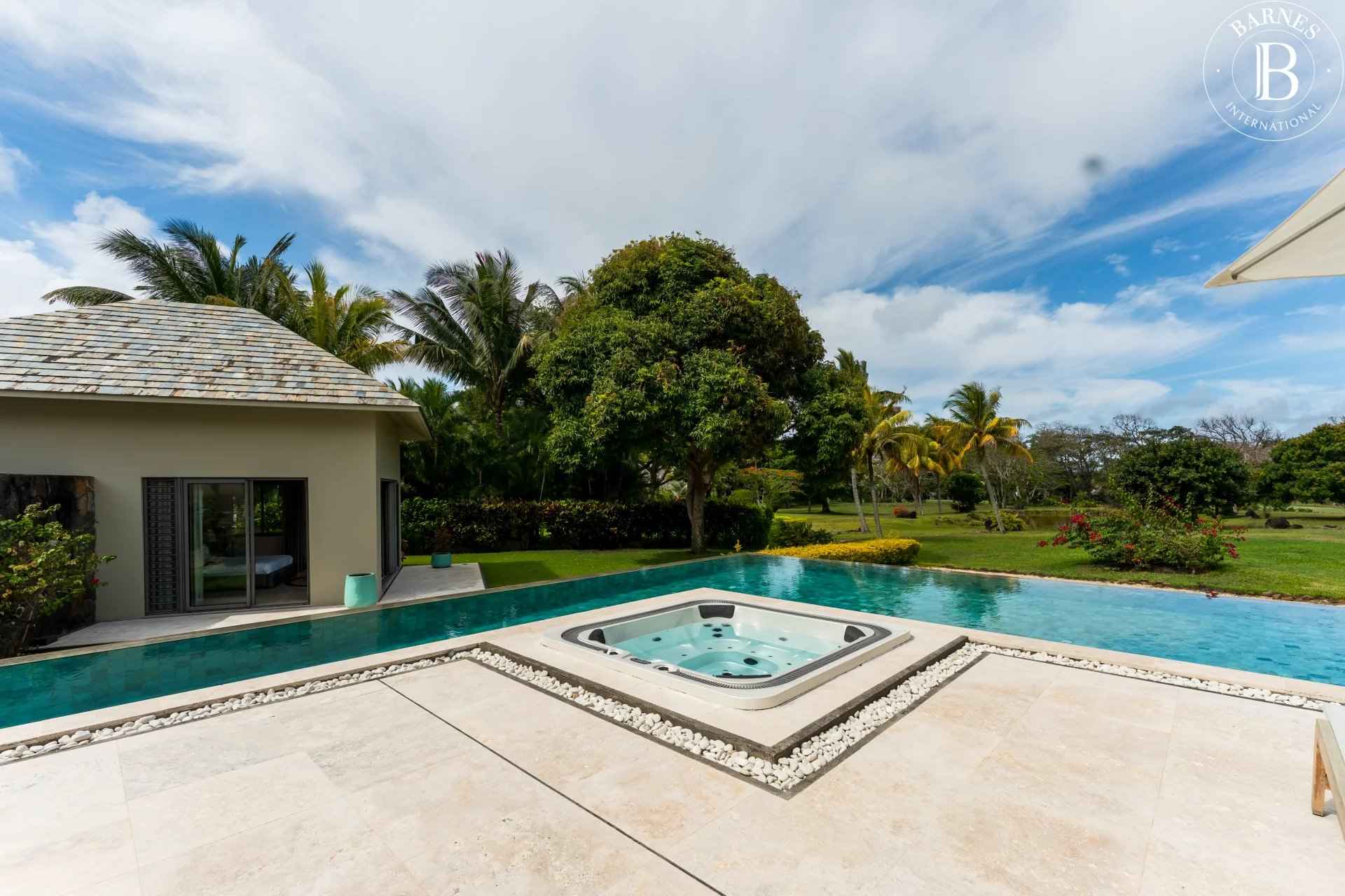 Acd068c6f80dfa923a0284591008492c 07857a1604 1920 original - Attribut alt par défaut.