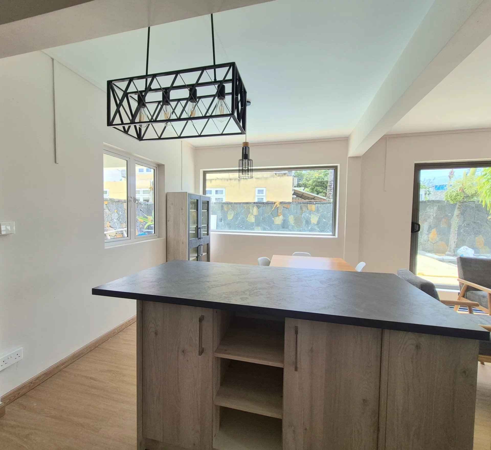 1cf6d5d230be48e393ab736642442636 8fa6bc0582 1920 original - Attribut alt par défaut.