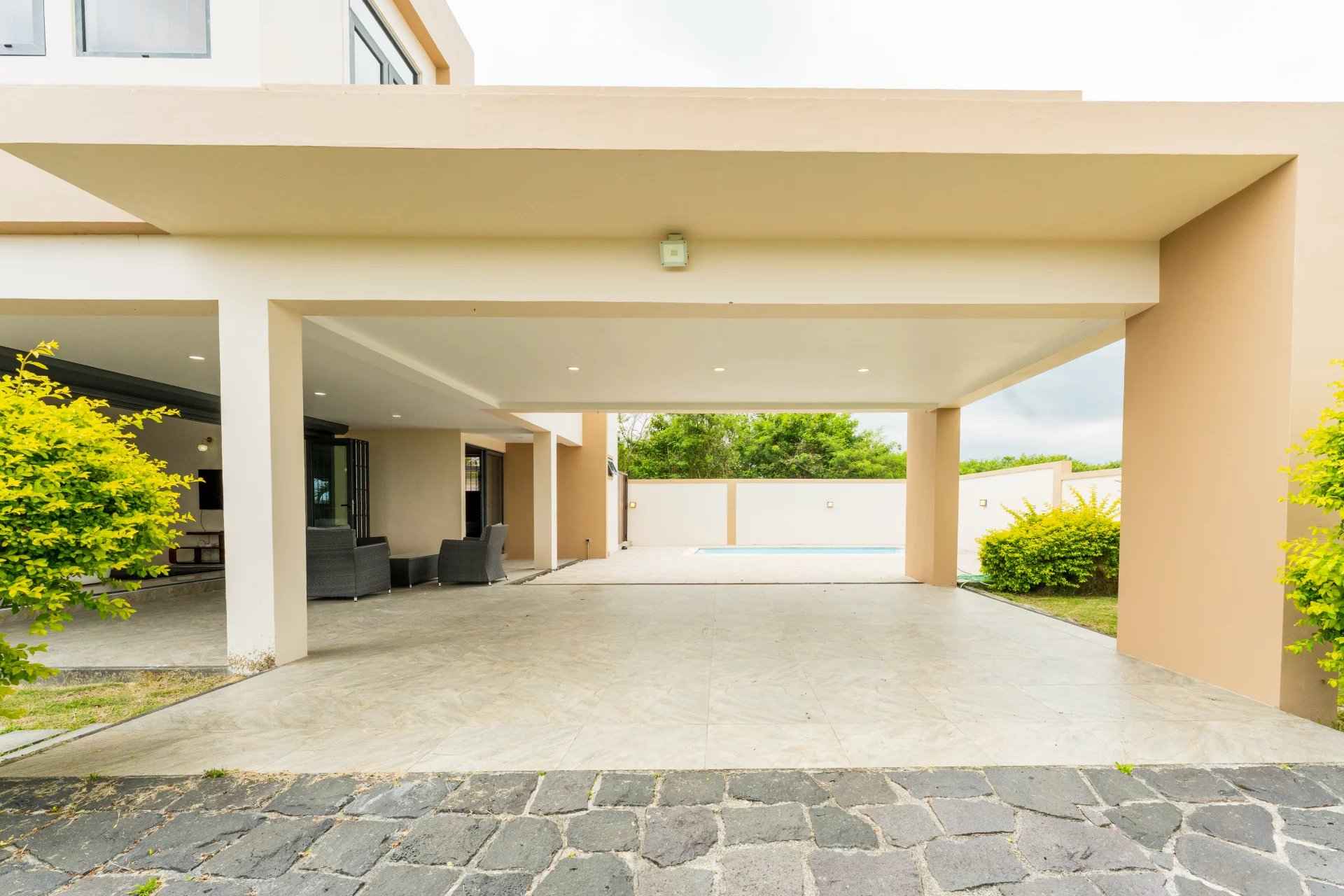 9ef4716def84f331444e0d45edd8c23c fafa9978c2 1920 original - Attribut alt par défaut.