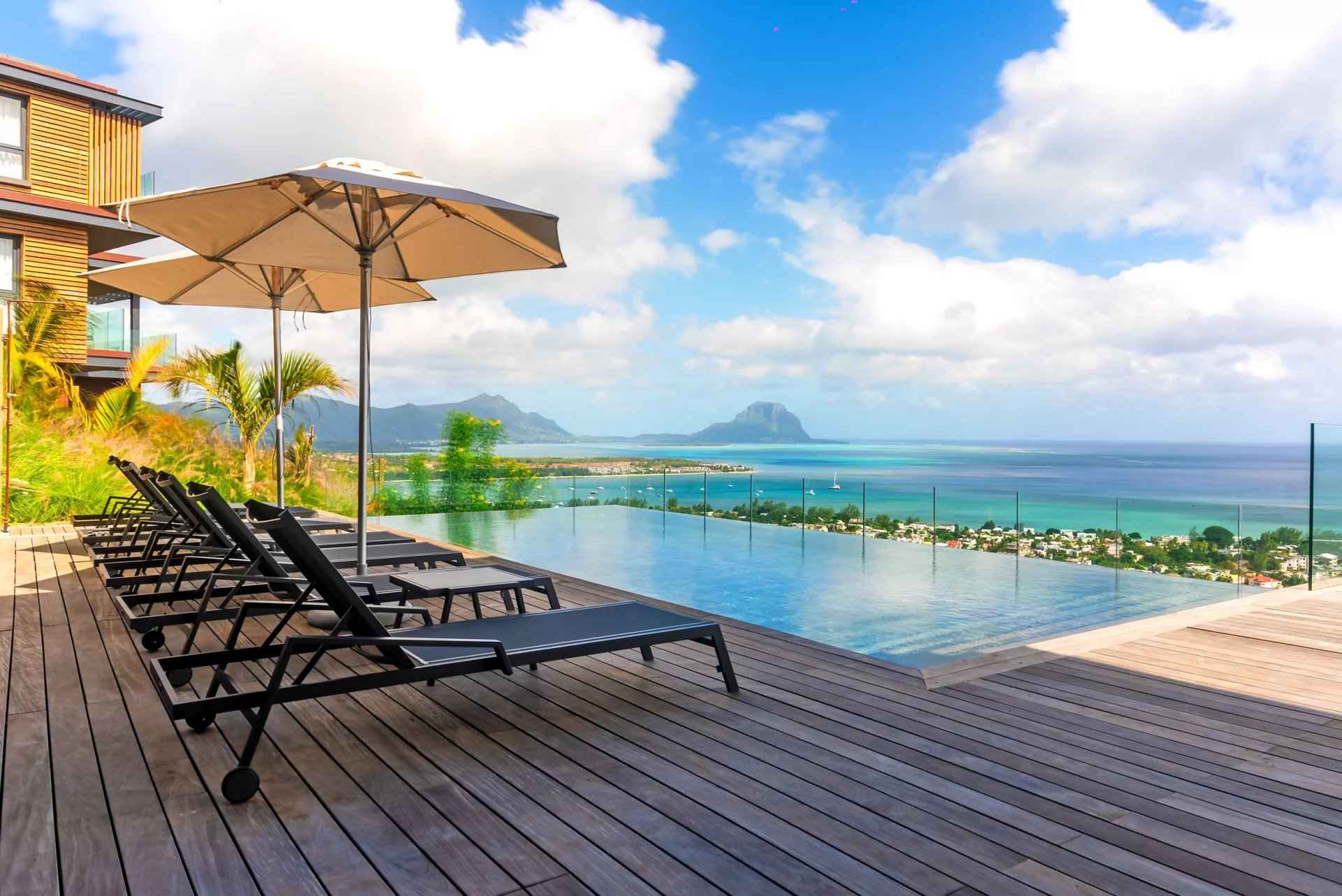 1a6d0d12cc897ff34ca4312adc336d4a 9fd5d2d5db 1920 original - Translation missing: en.helpers.application.image_tag.default_alt