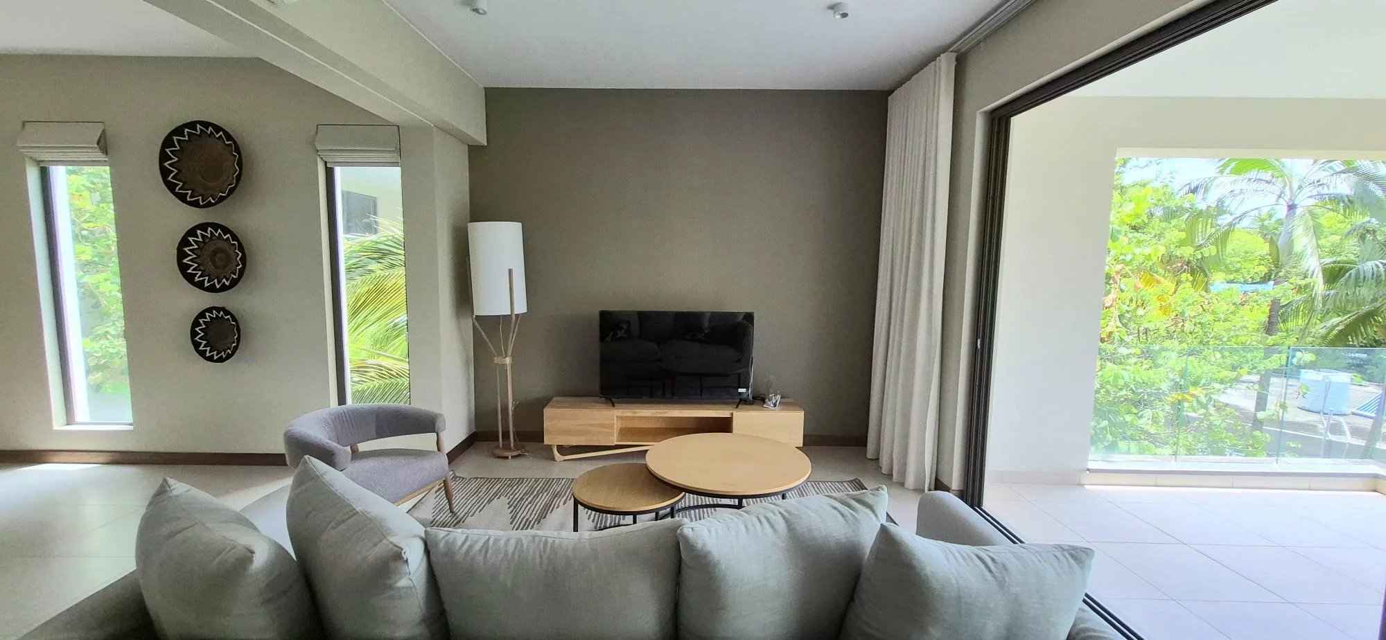 Ffc05a6bb5a40f96cb7af1aea9ed2323 6a8d10e6ca 2000 original - Translation missing: en.helpers.application.image_tag.default_alt