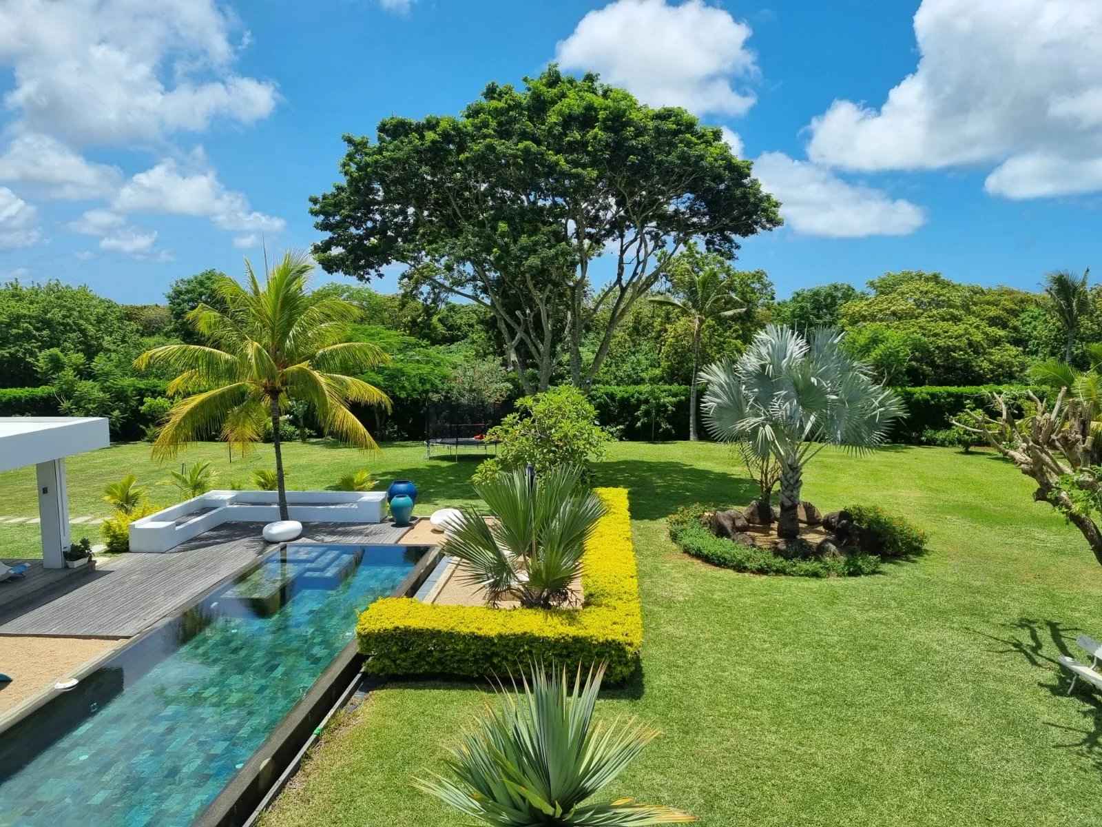 96ef710a8969abcad0d1fba95438d239 750f1598c9 1600 original - Attribut alt par défaut.