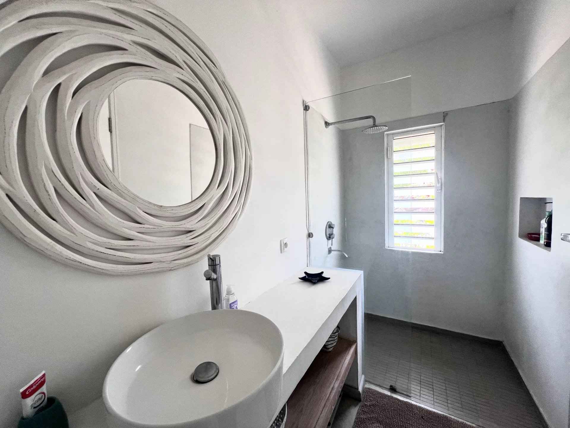 3b7613724ebb08f272d4baf2db9bb0bf ce365d459c 1920 original - Attribut alt par défaut.