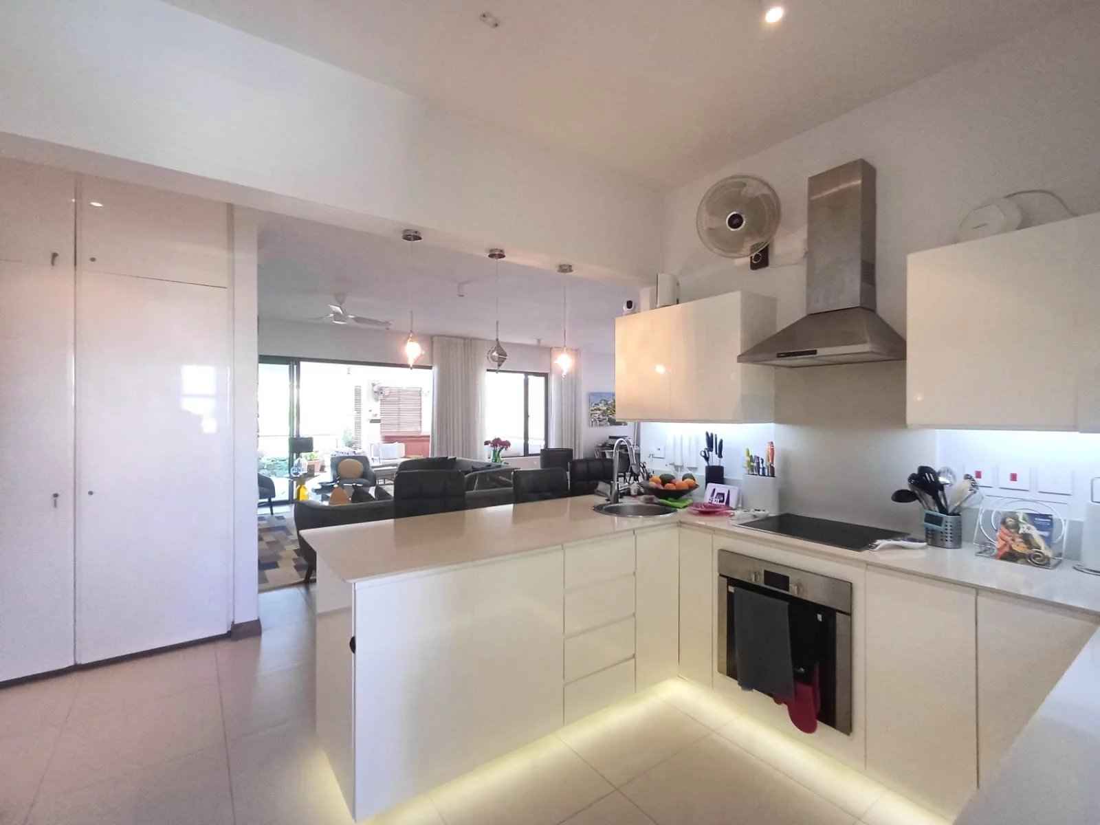 5537994782eca2fb9fb31af0c3df0f9f 22230ef655 1600 original - Attribut alt par défaut.