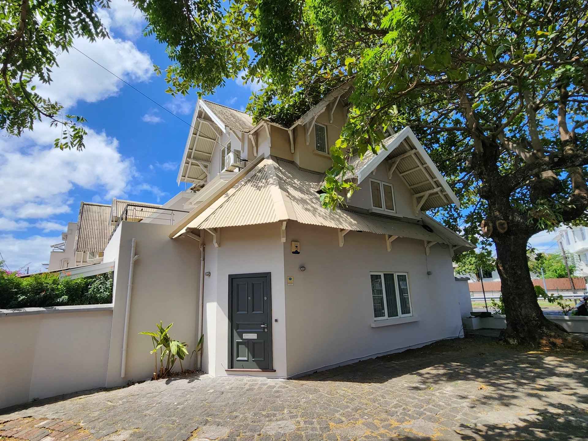 A67aa387948365ecd9cbc7f7ea224507 7189372133 1920 original - Attribut alt par défaut.