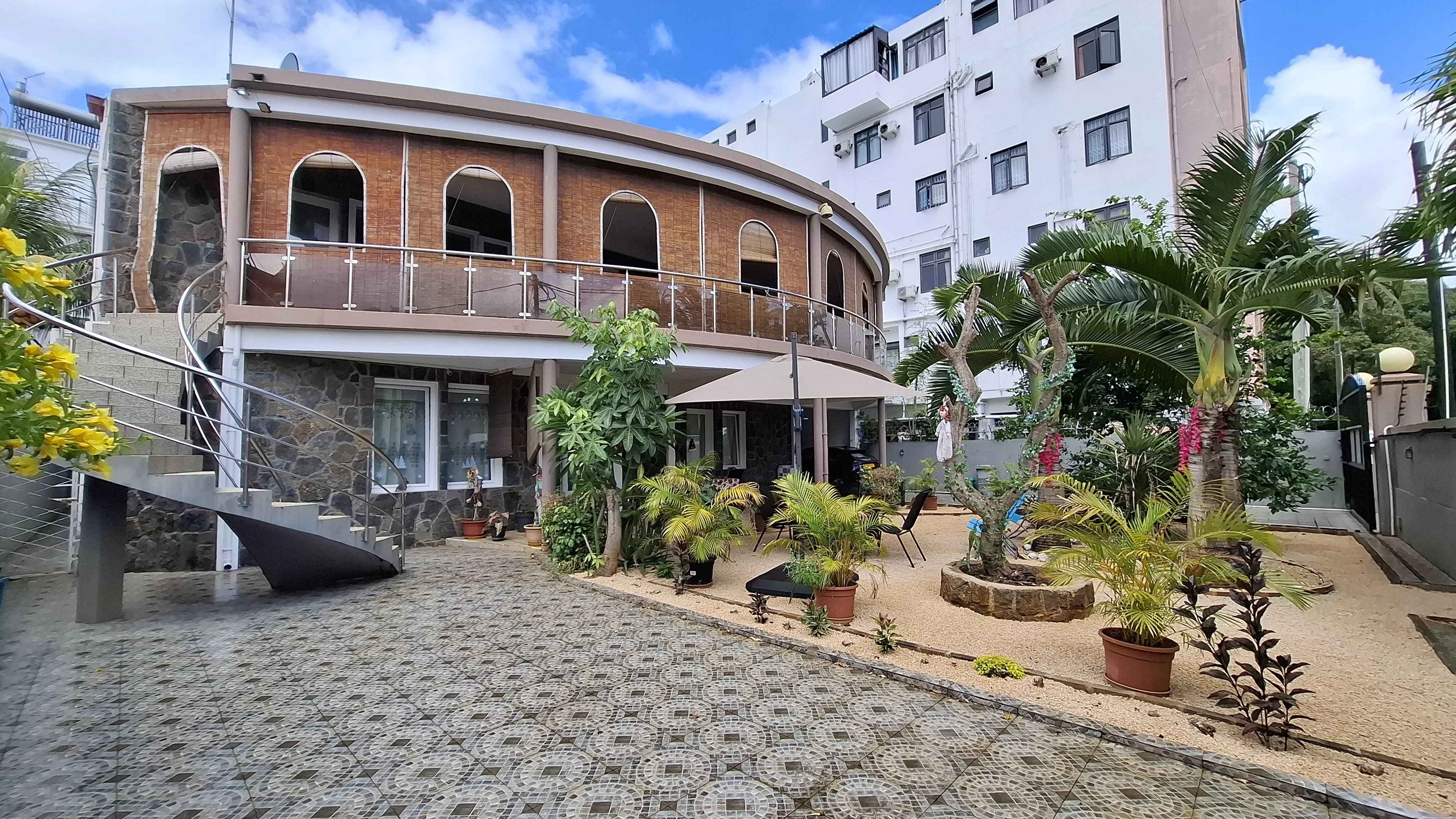 Fbcbc9c1e2aa8e9277a2f13c6ee1a882 374973abca 4080 original - Attribut alt par défaut.