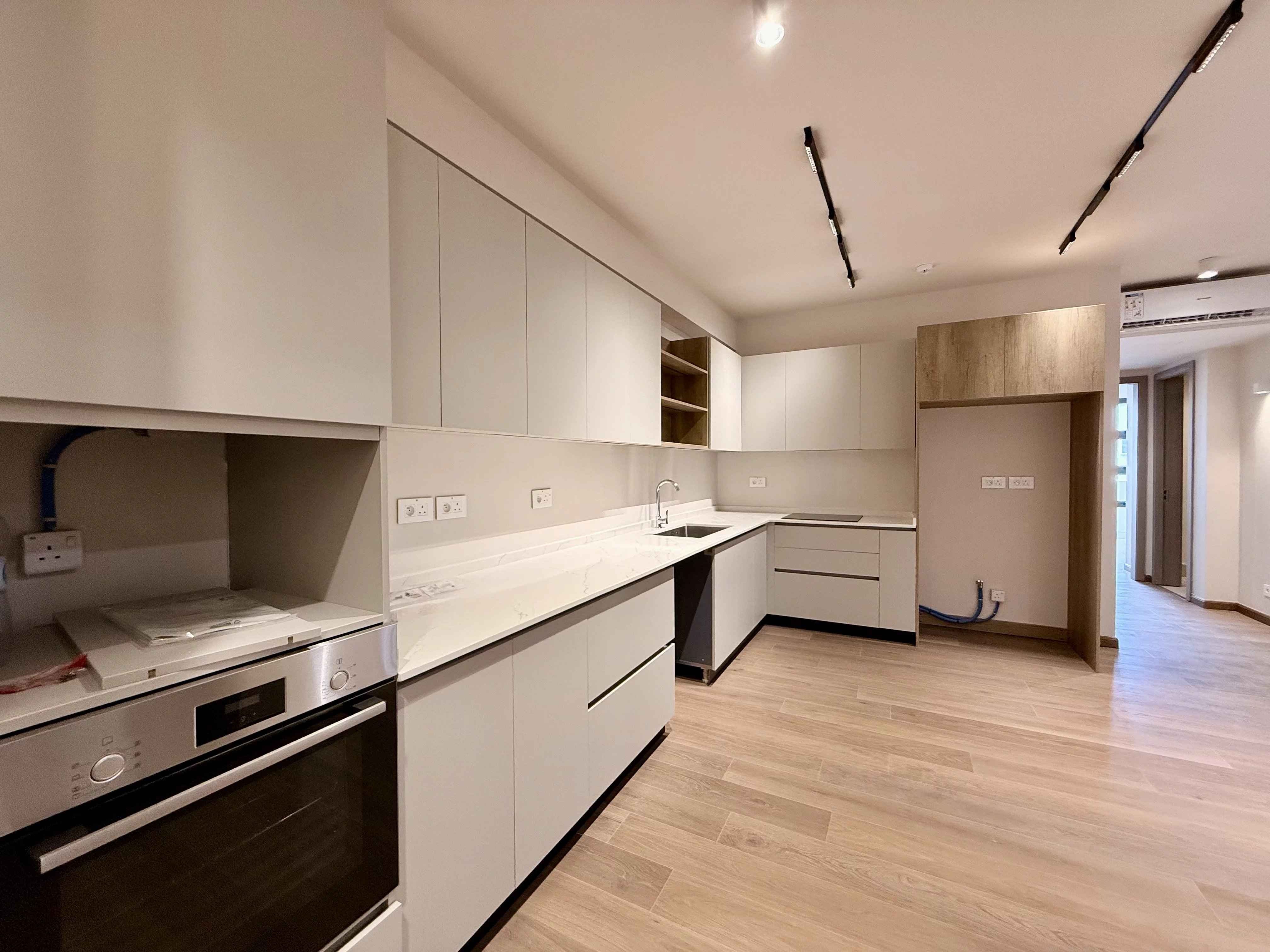 Bb06094b7e55c04b1b6968a4ffe3383f cd691fbf60 4032 original - Attribut alt par défaut.