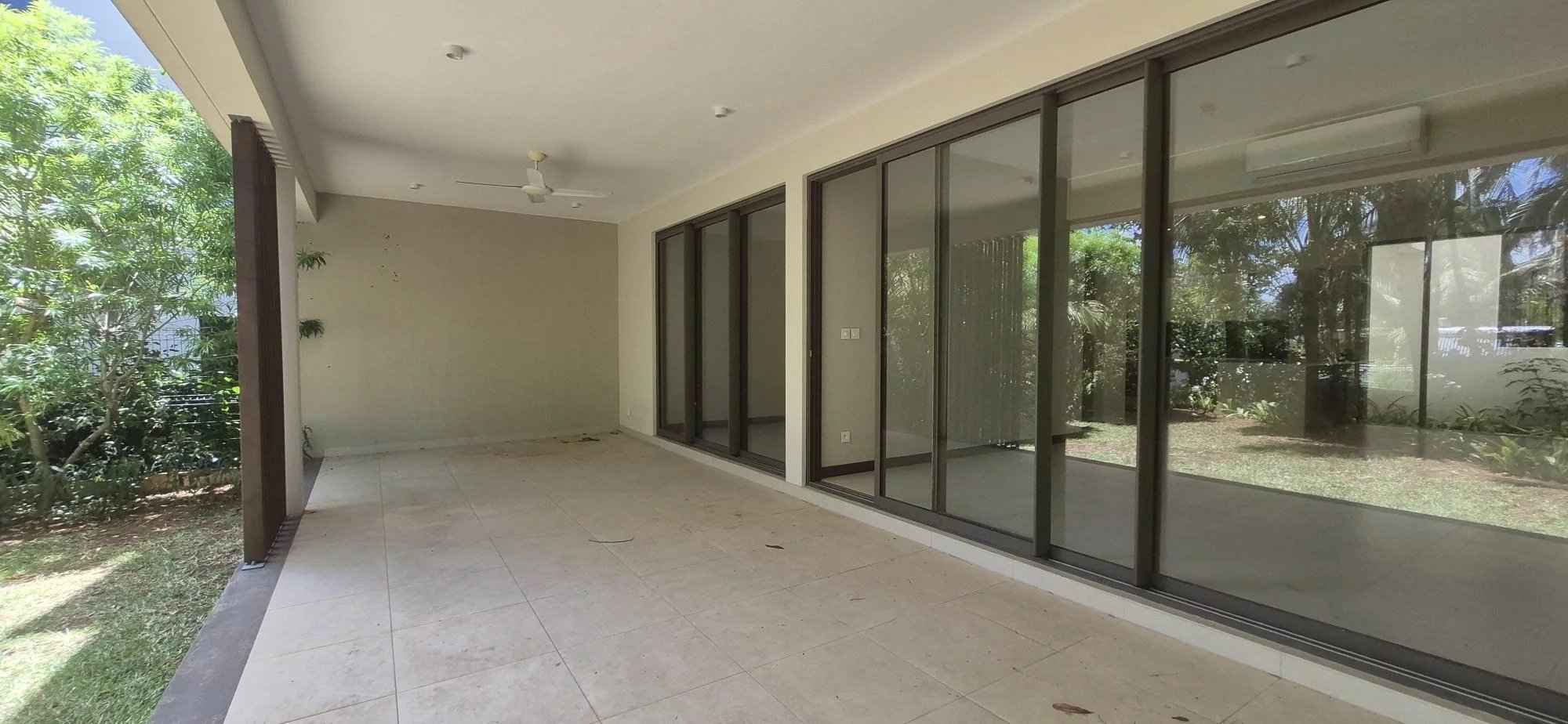 Ecc225ab9461008ab31eedb741f76945 2db4d9c241 2000 original - Attribut alt par défaut.