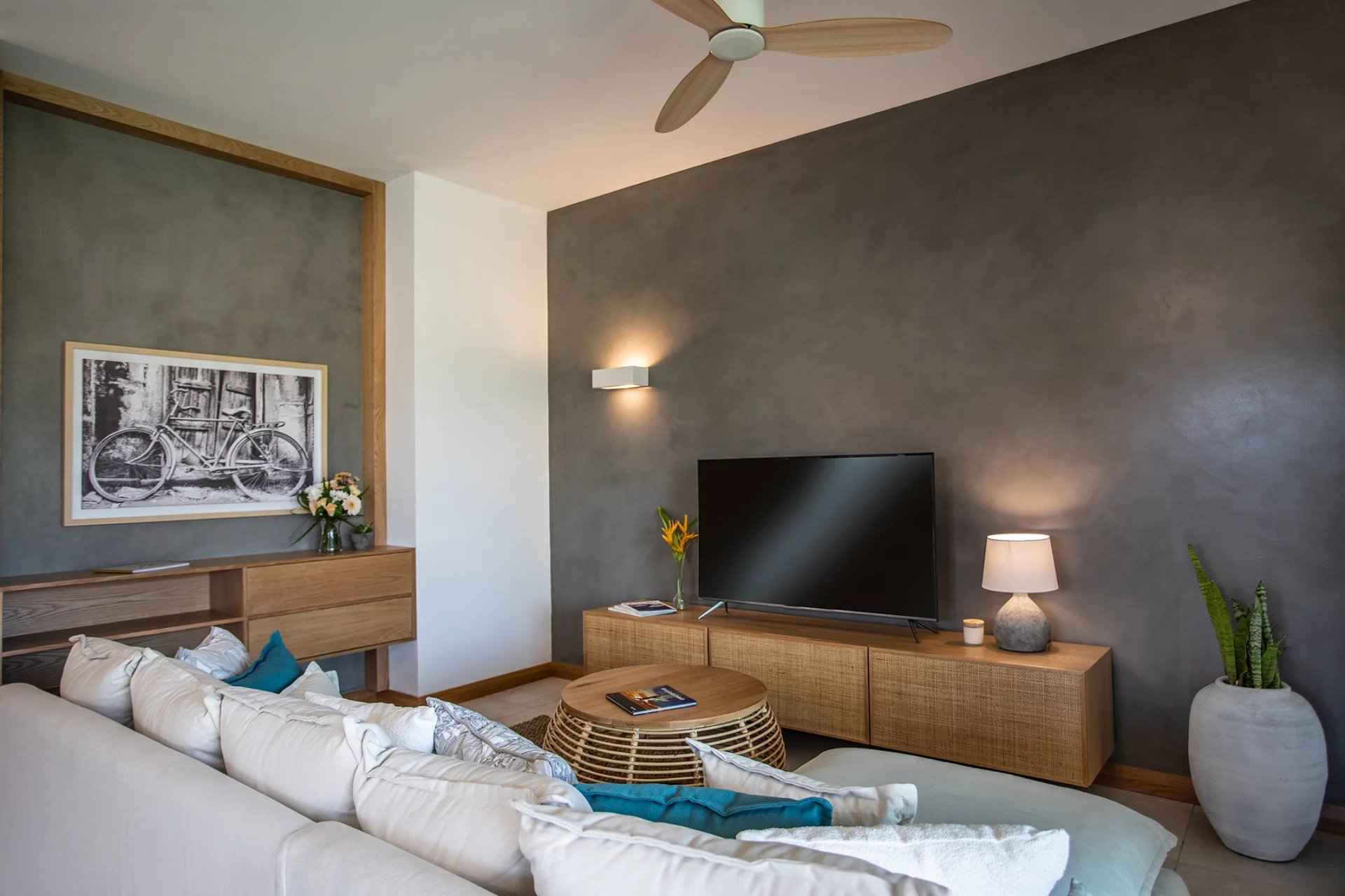 E4628ce23975f5dcaed92904bad5fec4 912090594c 1920 original - Attribut alt par défaut.