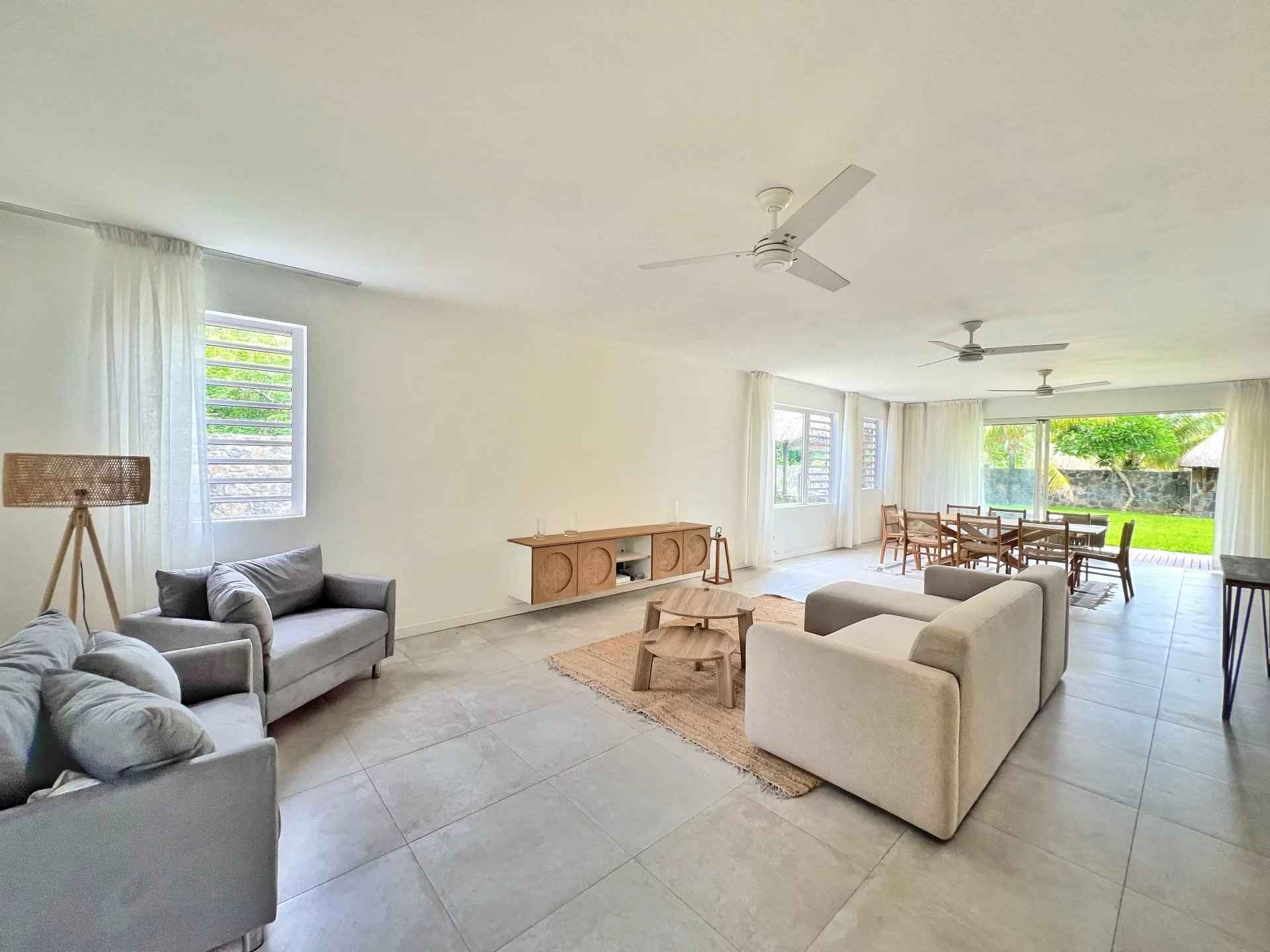 71f00d29c1078b67223aa5f0bea77fe0 64c7906c4f 1920 original - Attribut alt par défaut.