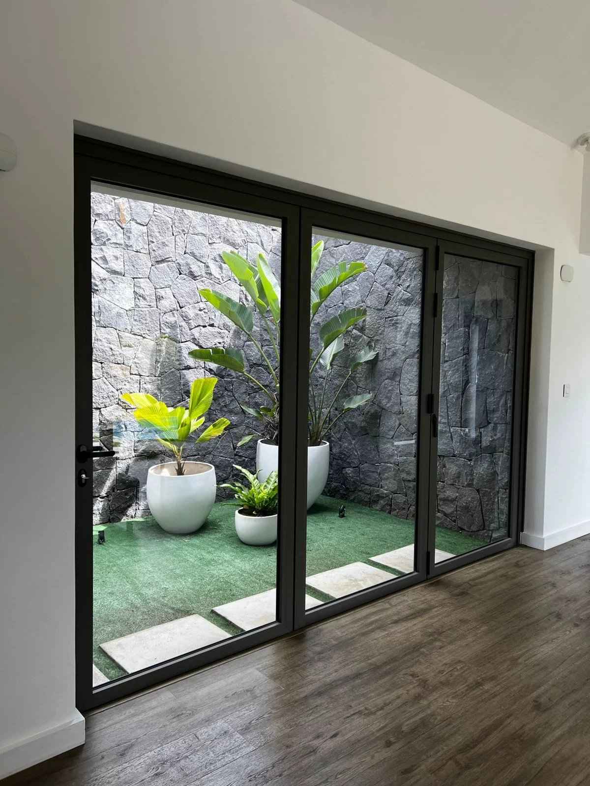 A4891c03182fb436b62084a780e8972d 1f99d9c6f5 1600 original - Attribut alt par défaut.