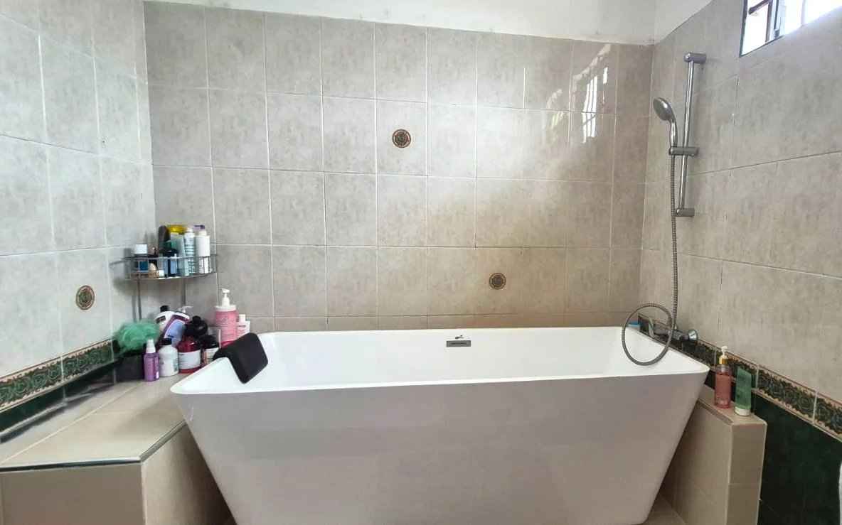 8cfa37744ad43e2cc501fe6f7a99b8b4 c92f5c380d 1184 original - Translation missing: en.helpers.application.image_tag.default_alt