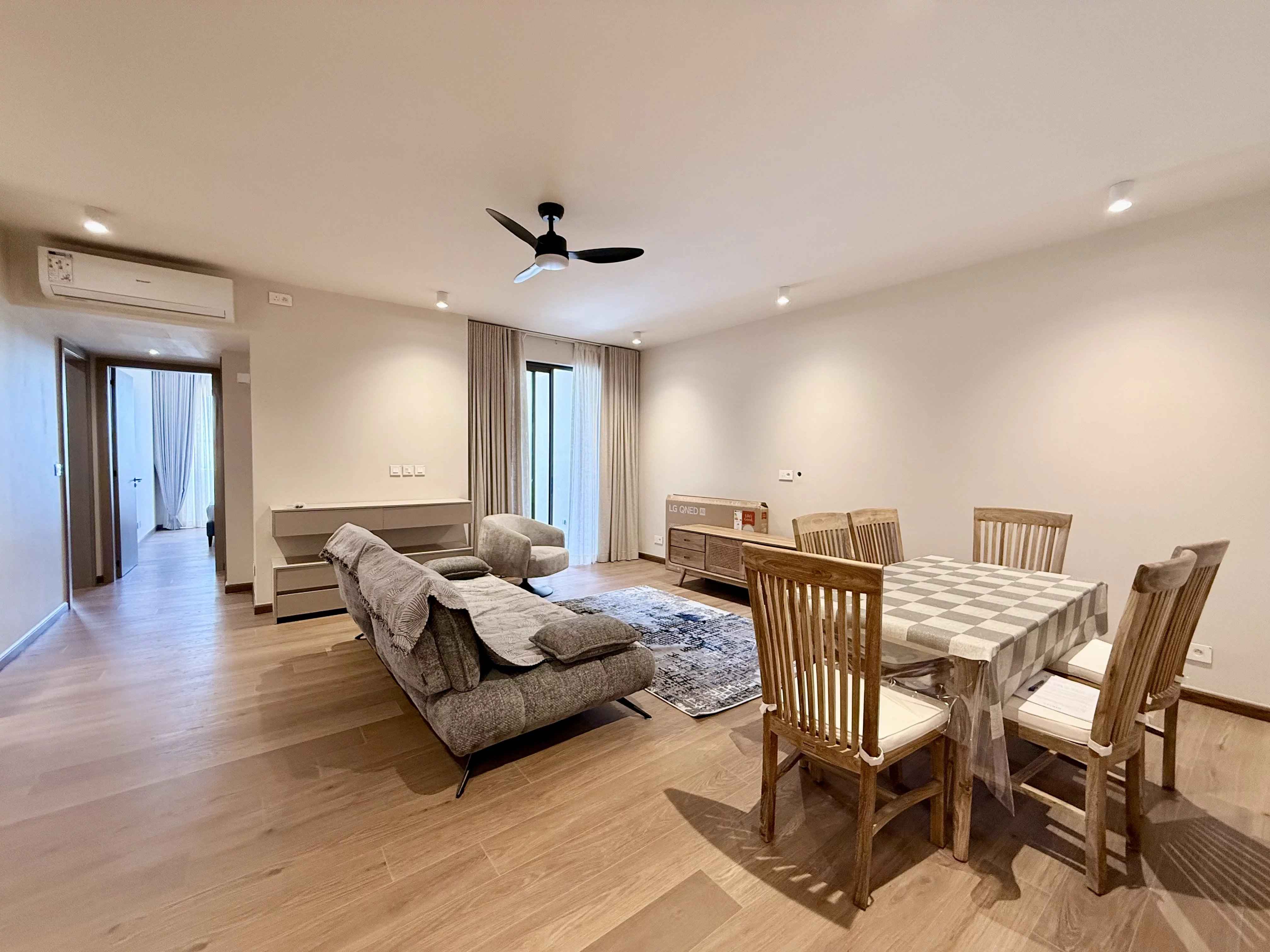 E0d7c365818541f2b96770cabb13af4b 291d7396e1 4032 original - Attribut alt par défaut.