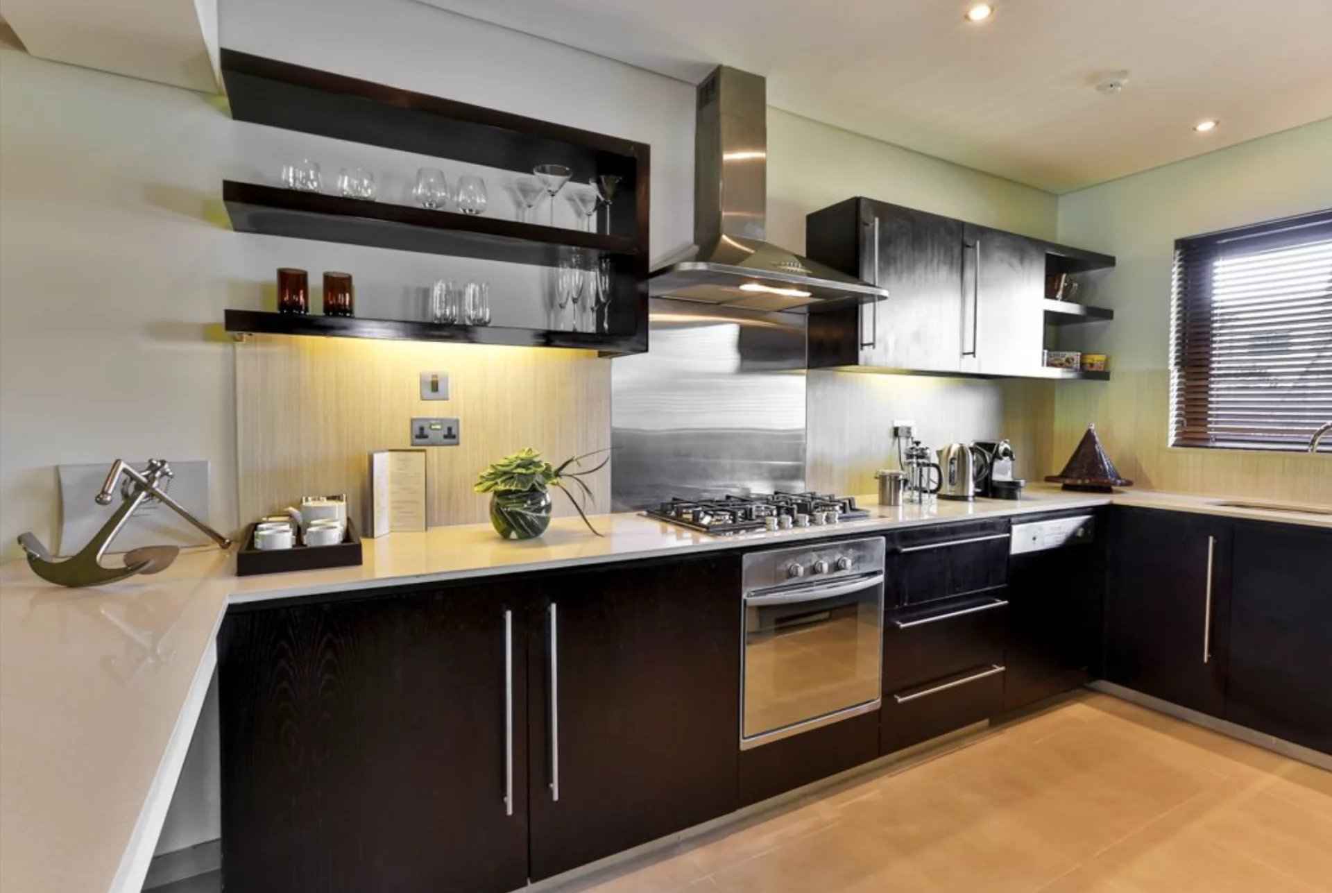 98cc923d94b2fe95e0242e58d07ccd80 cbed9f8de9 1920 original - Translation missing: en.helpers.application.image_tag.default_alt