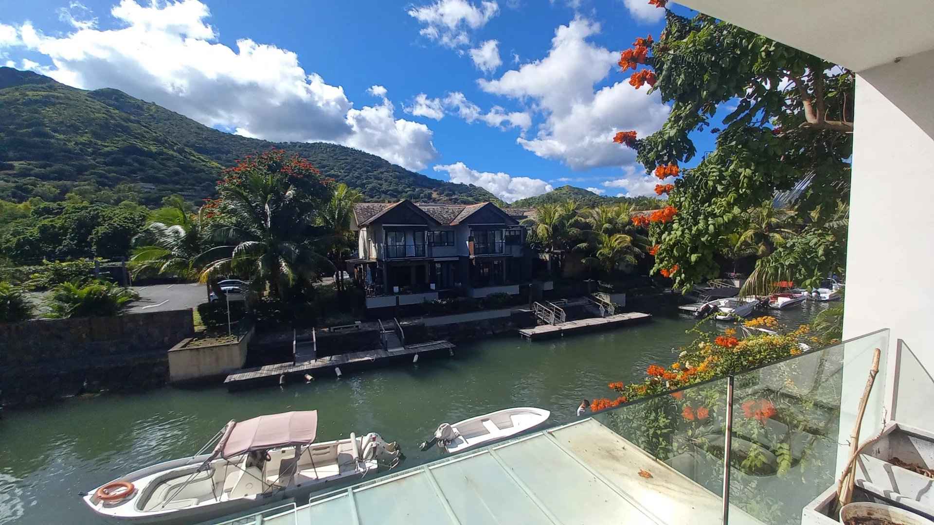 1938f35d7fc247b1252afe97f06f26e0 1def2e636b 1920 original - Attribut alt par défaut.