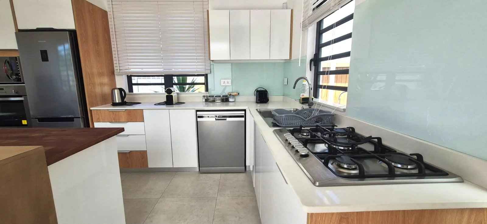 97b534b85f82772152a134884ca39179 7e53102f8e 1600 original - Translation missing: en.helpers.application.image_tag.default_alt