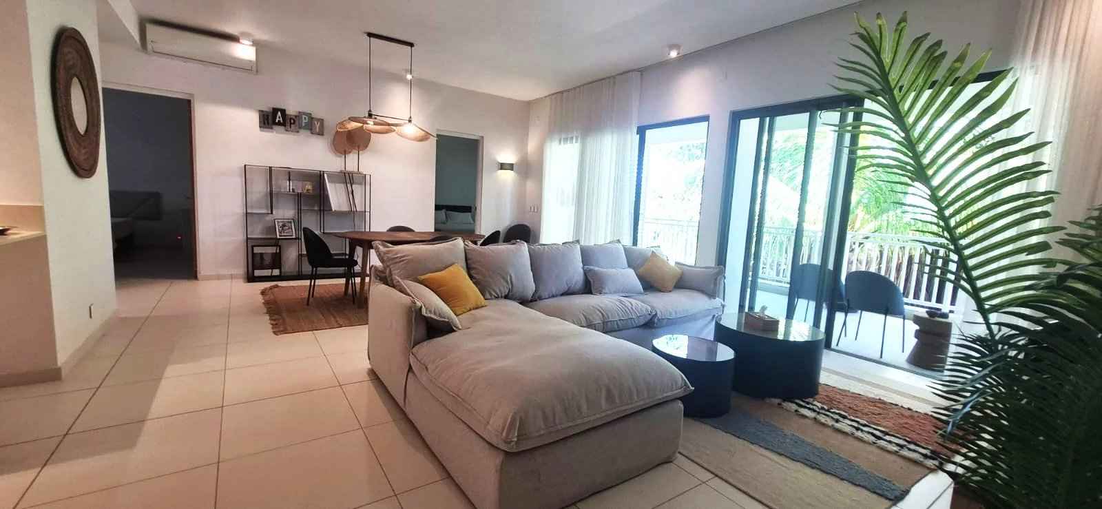 C2f10374d406815511254d75e0068461 83c7849d7d 1600 original - Attribut alt par défaut.