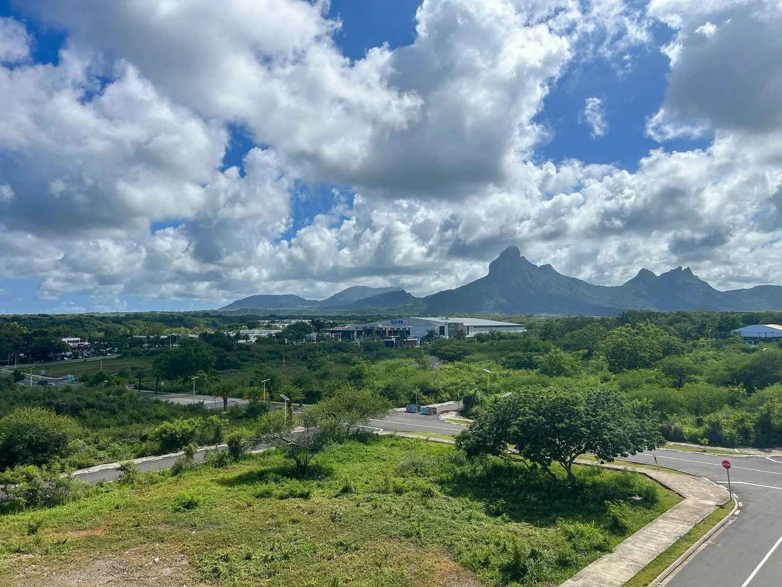 0e24ef3a09a286c8ff3ce42d9237e4b6 1c219e60d7 1600 original - Translation missing: en.helpers.application.image_tag.default_alt