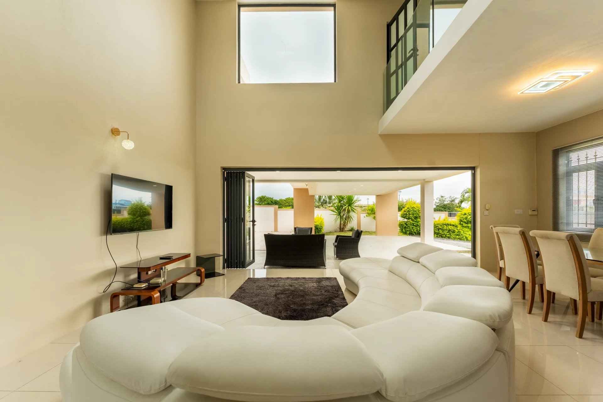 F6aa12bb774e9594b211a7e78d871153 fa164f9f7a 1920 original - Attribut alt par défaut.