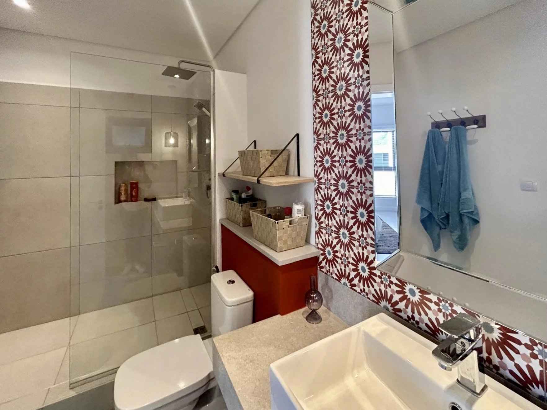 6cad1d731a0f369790775f1a819517c5 5e561221e0 1764 original - Attribut alt par défaut.