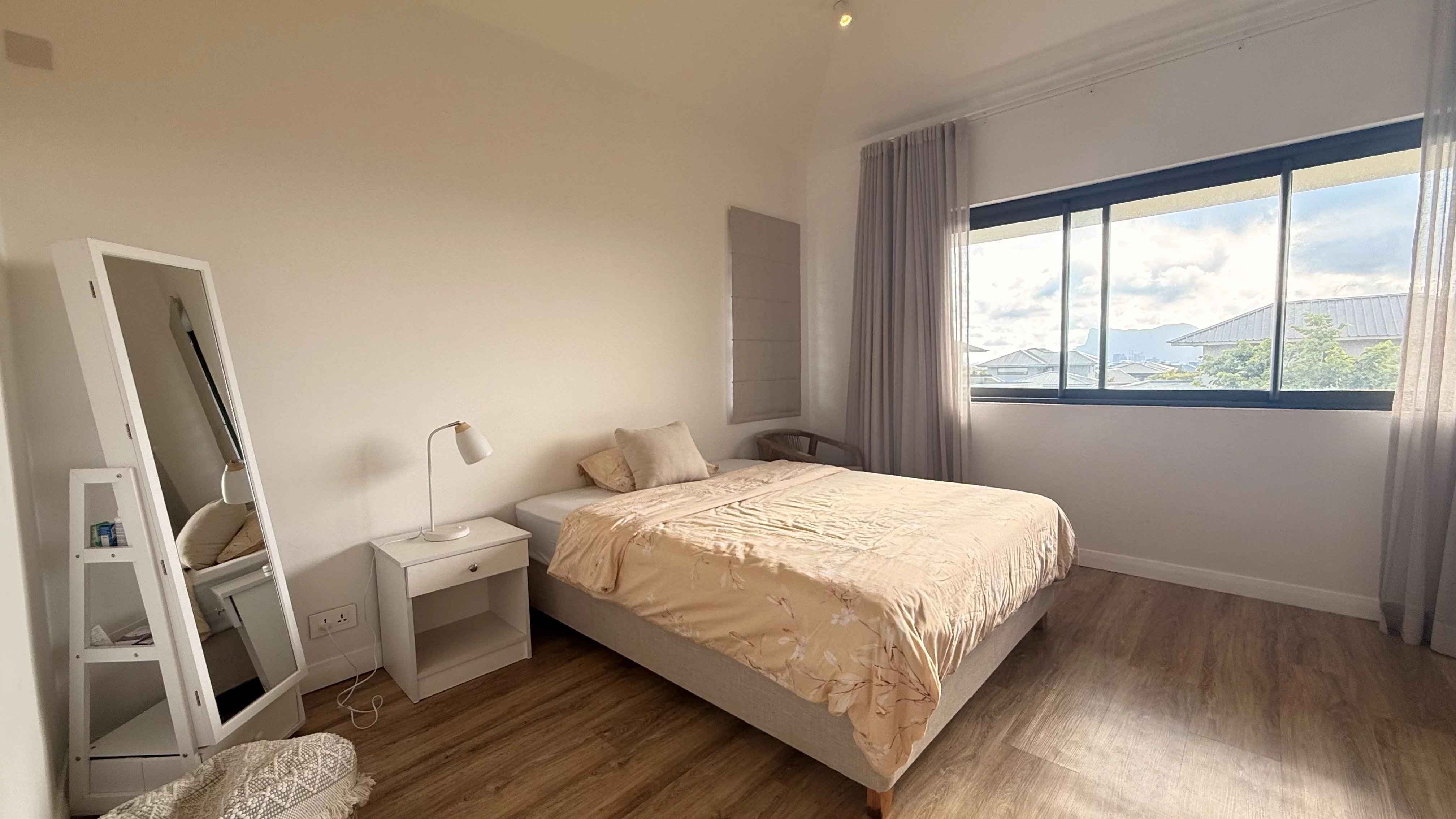 942230ad8f2271a9939899d0c58d428d 1ccf1a2b24 4032 original - Attribut alt par défaut.